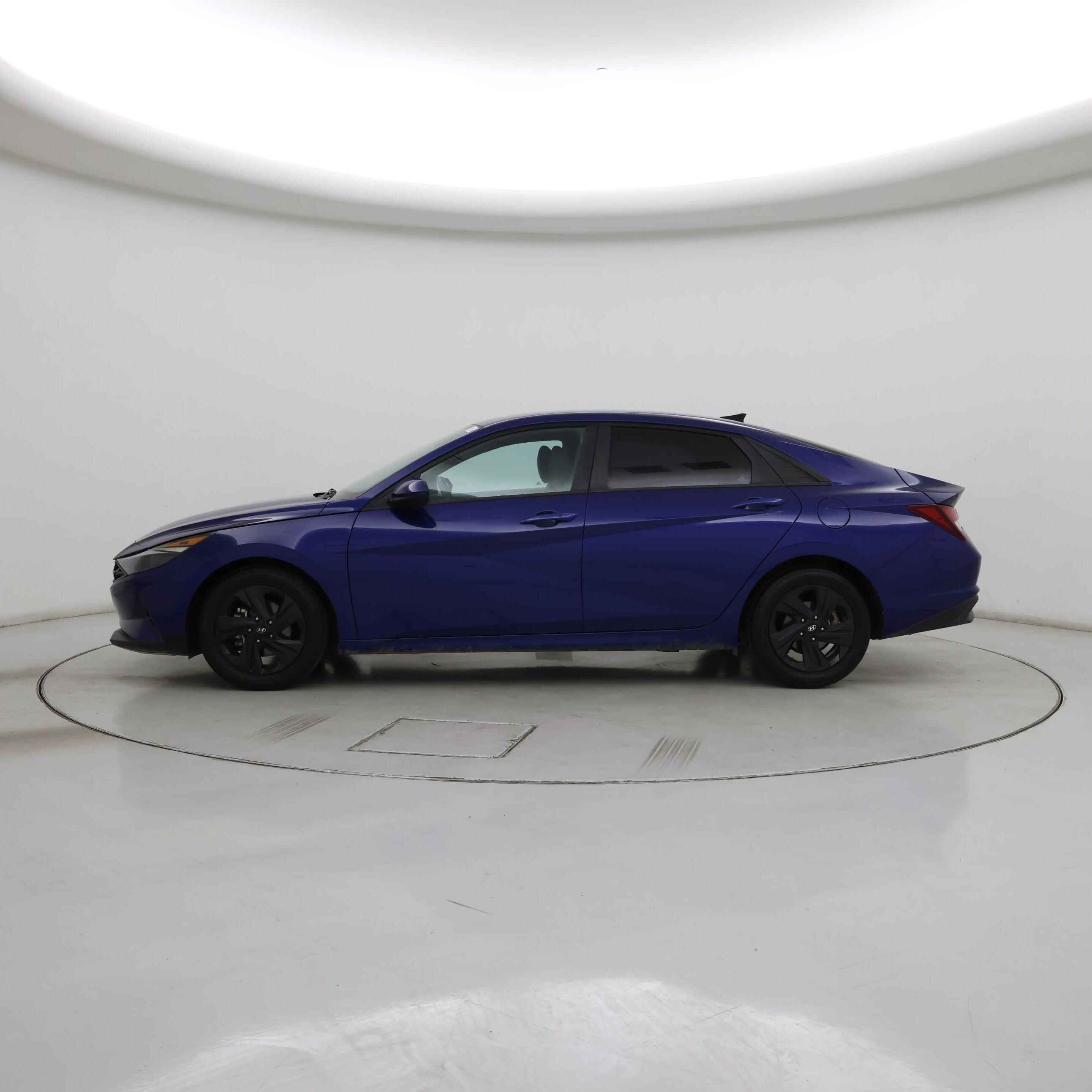 Thumbnail: 2021 Hyundai Elantra - 3