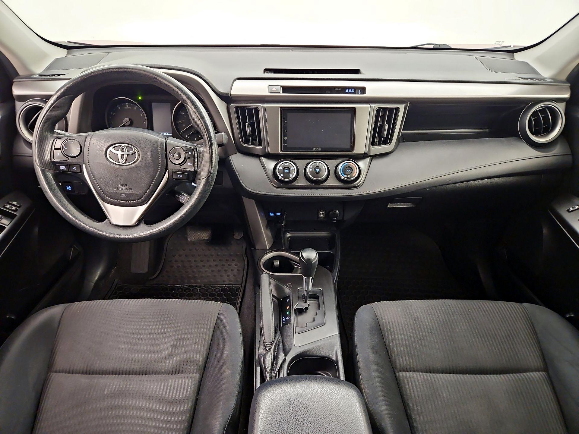 Thumbnail: 2017 Toyota RAV4 - 9