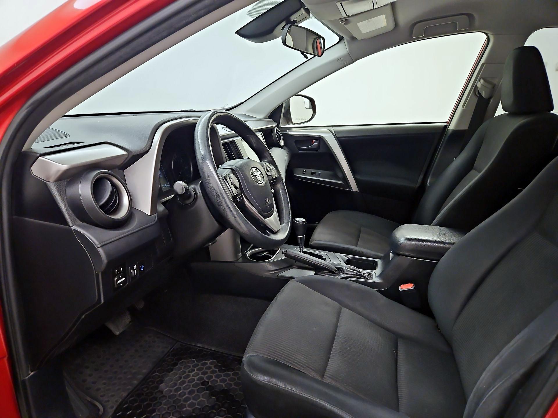 Thumbnail: 2017 Toyota RAV4 - 11