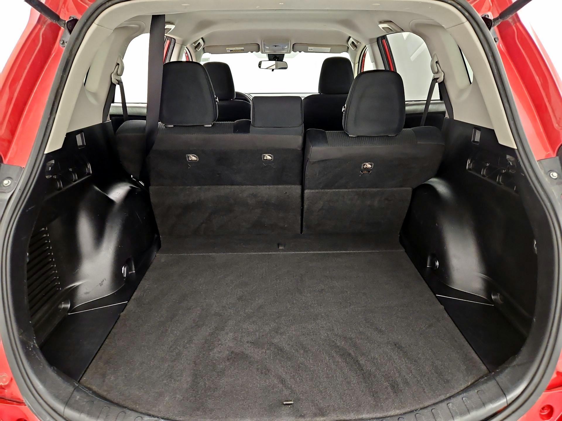 Thumbnail: 2017 Toyota RAV4 - 20