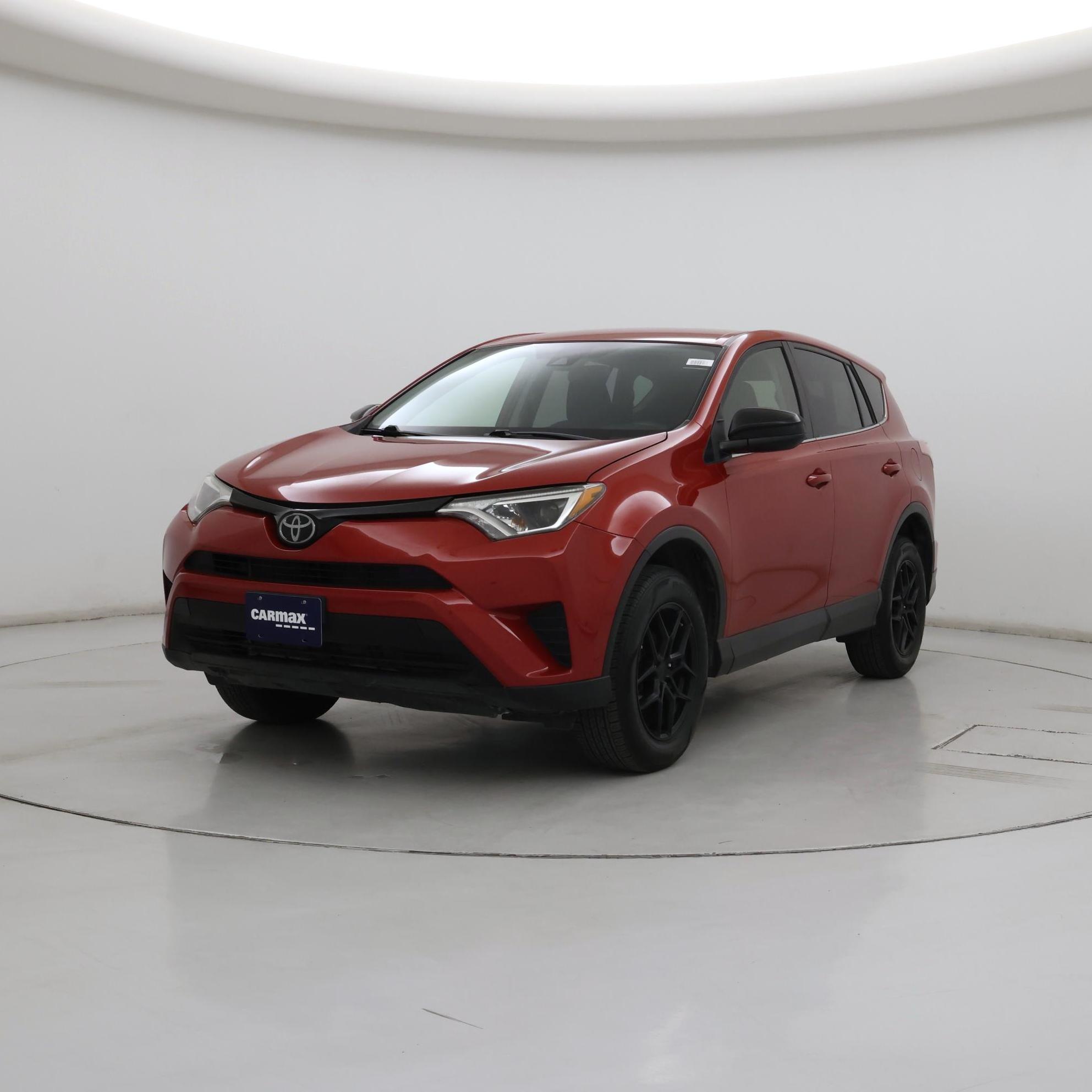 Thumbnail: 2017 Toyota RAV4 - 4