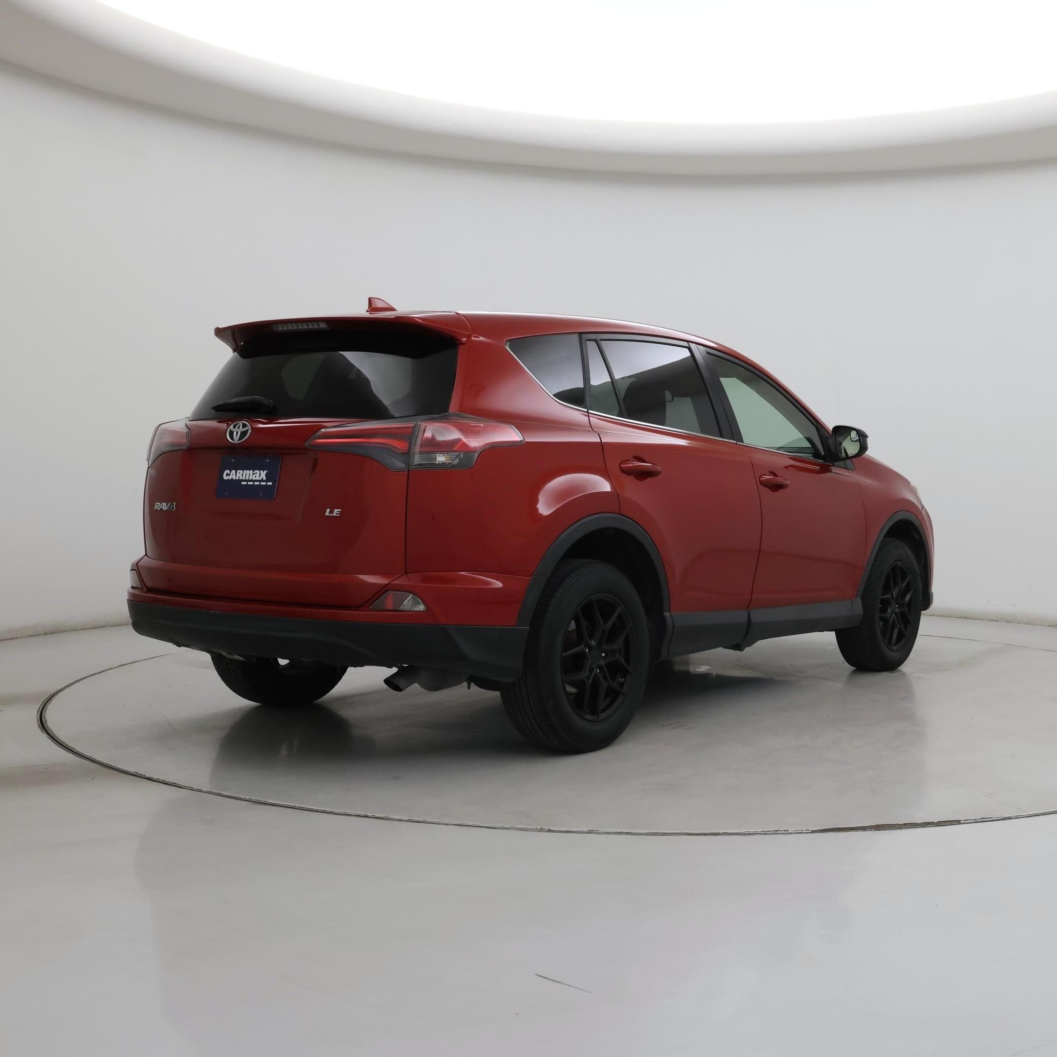 Thumbnail: 2017 Toyota RAV4 - 8