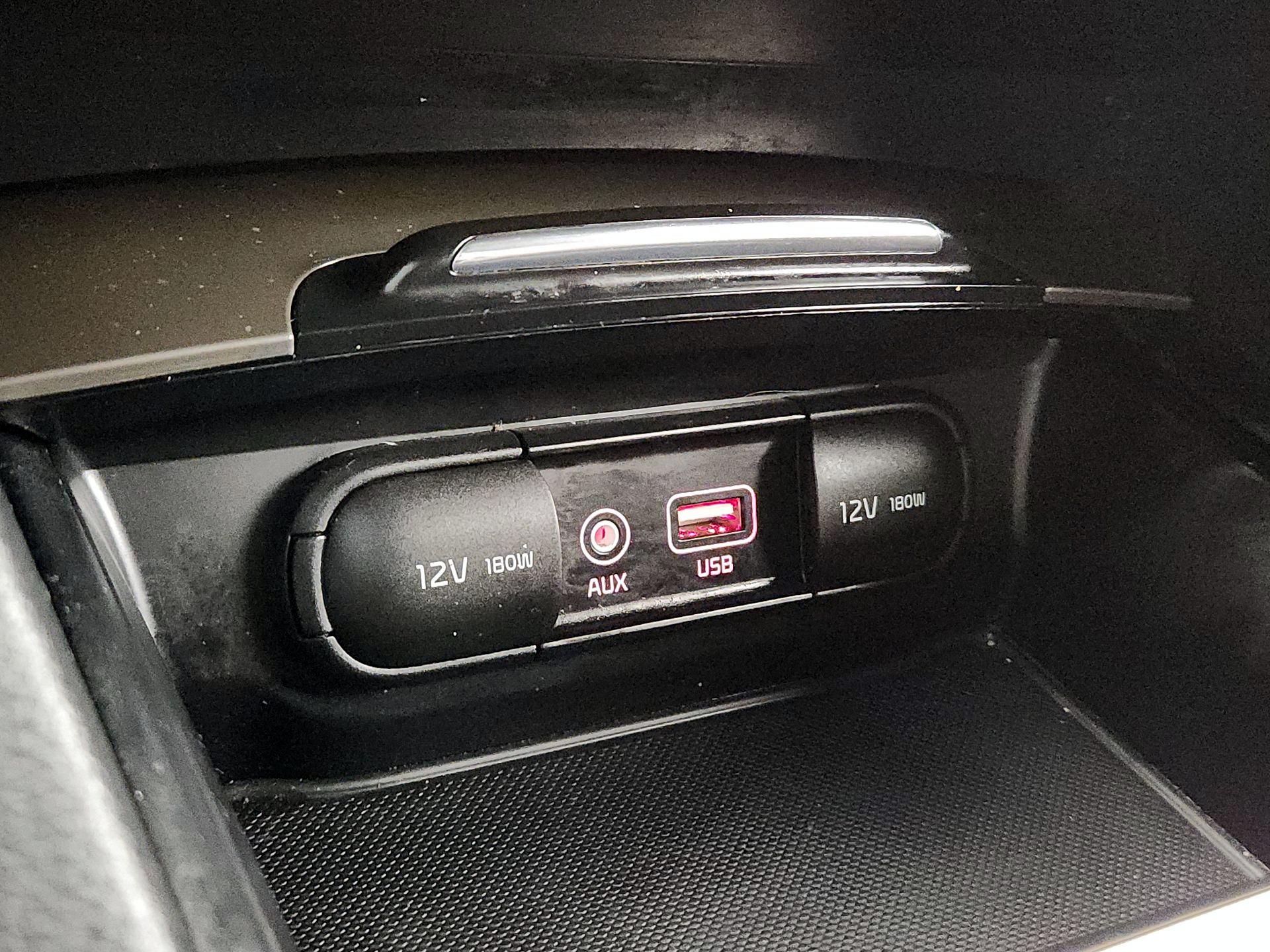 Thumbnail: 2018 Kia Optima - 19