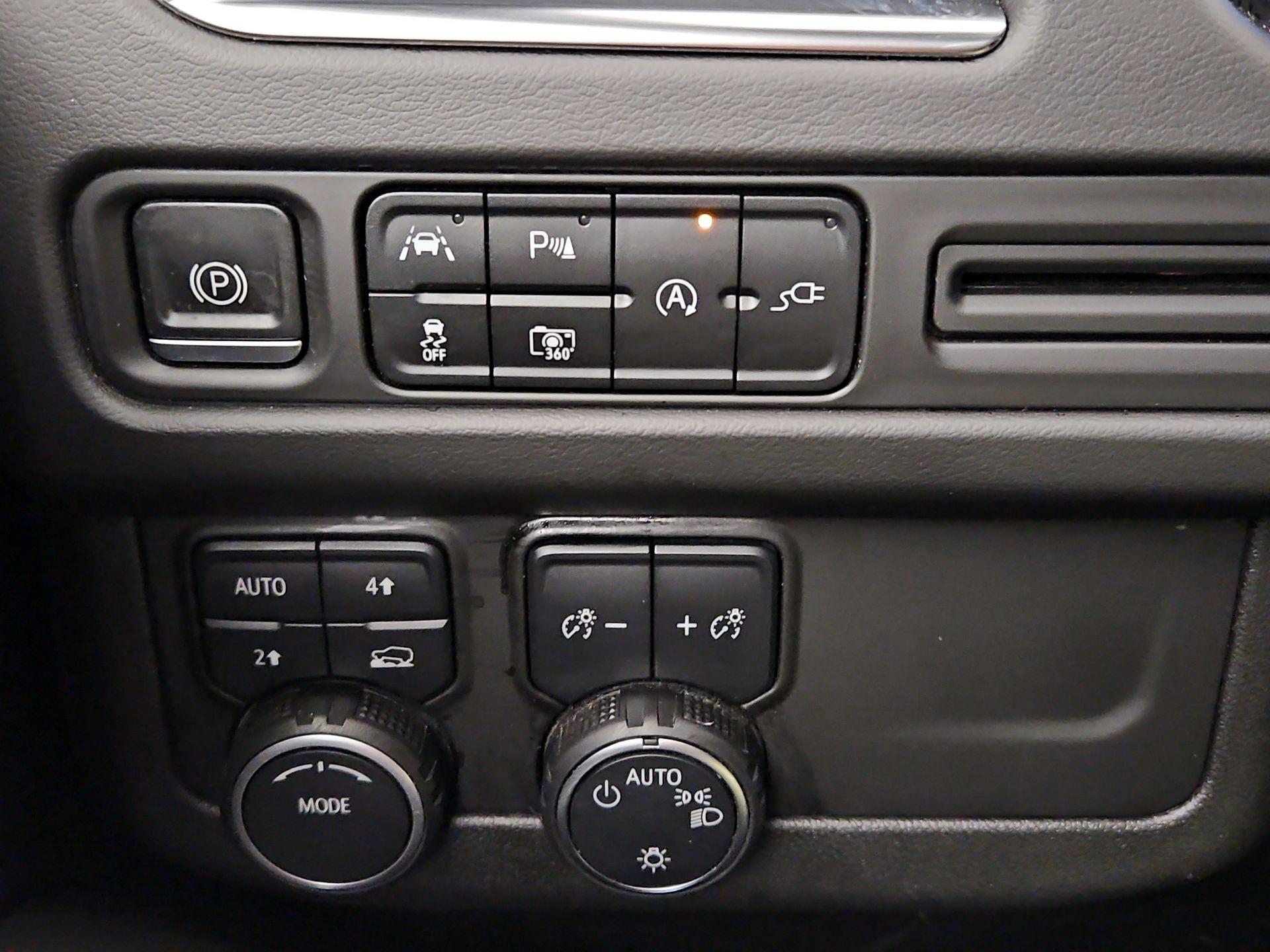 Thumbnail: 2022 Chevrolet Suburban - 13