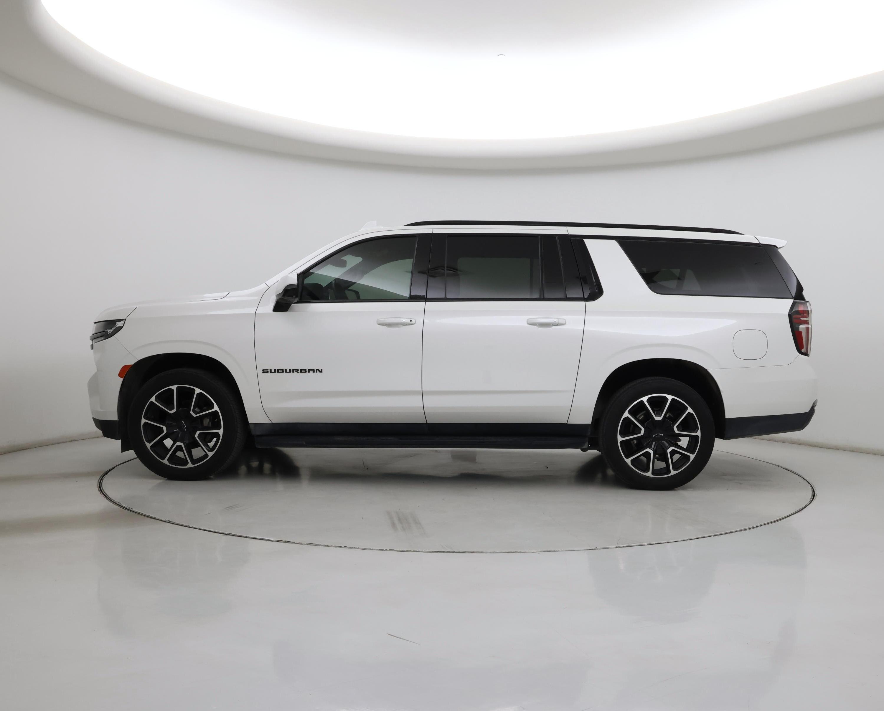 Thumbnail: 2022 Chevrolet Suburban - 3