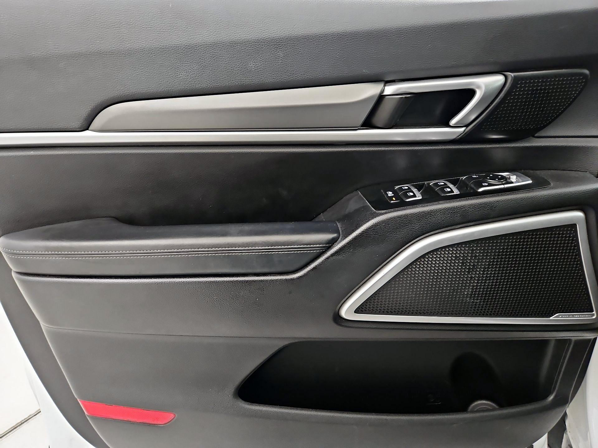 Thumbnail: 2020 Kia Telluride - 12