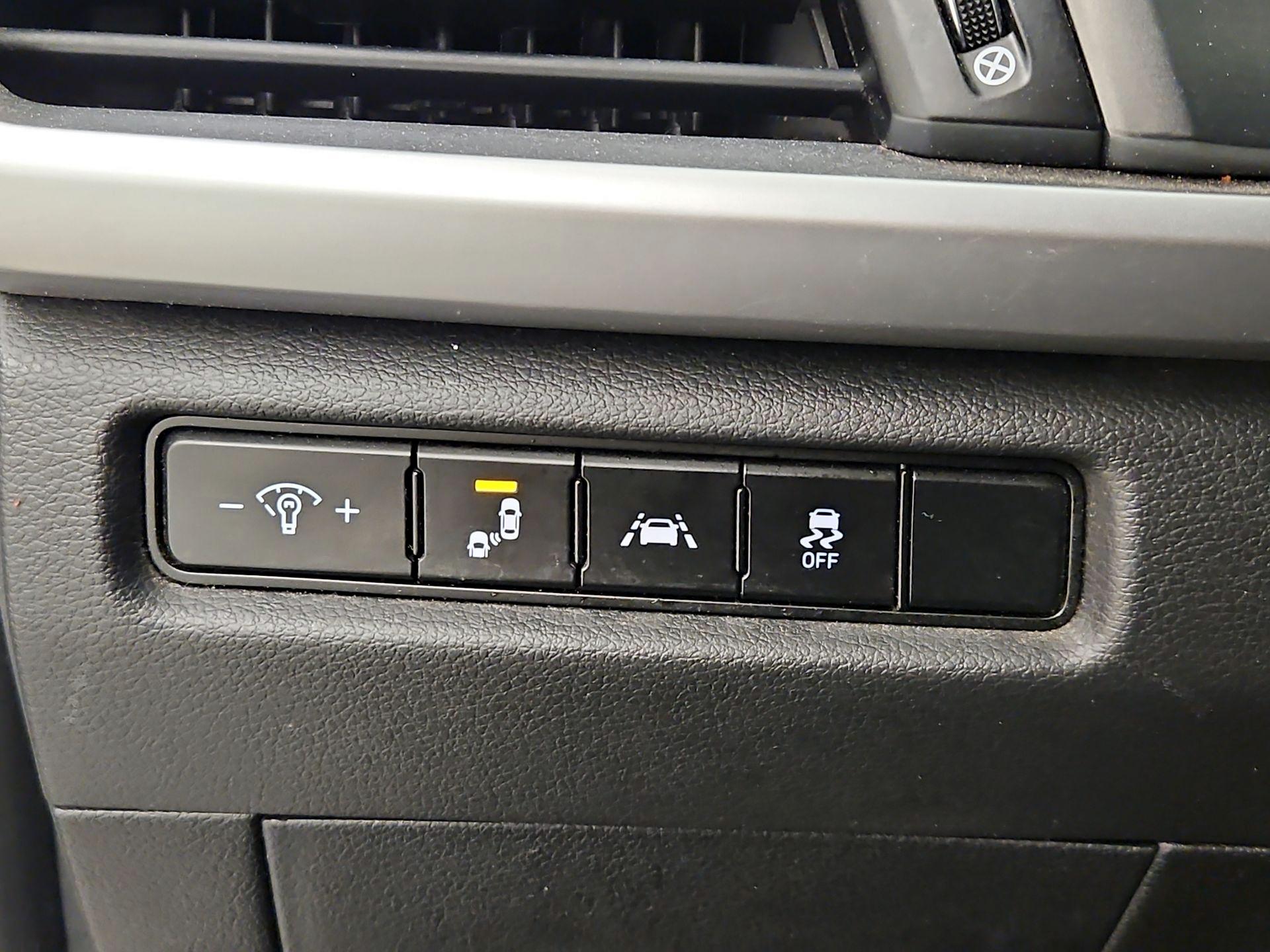 Thumbnail: 2020 Kia Telluride - 13