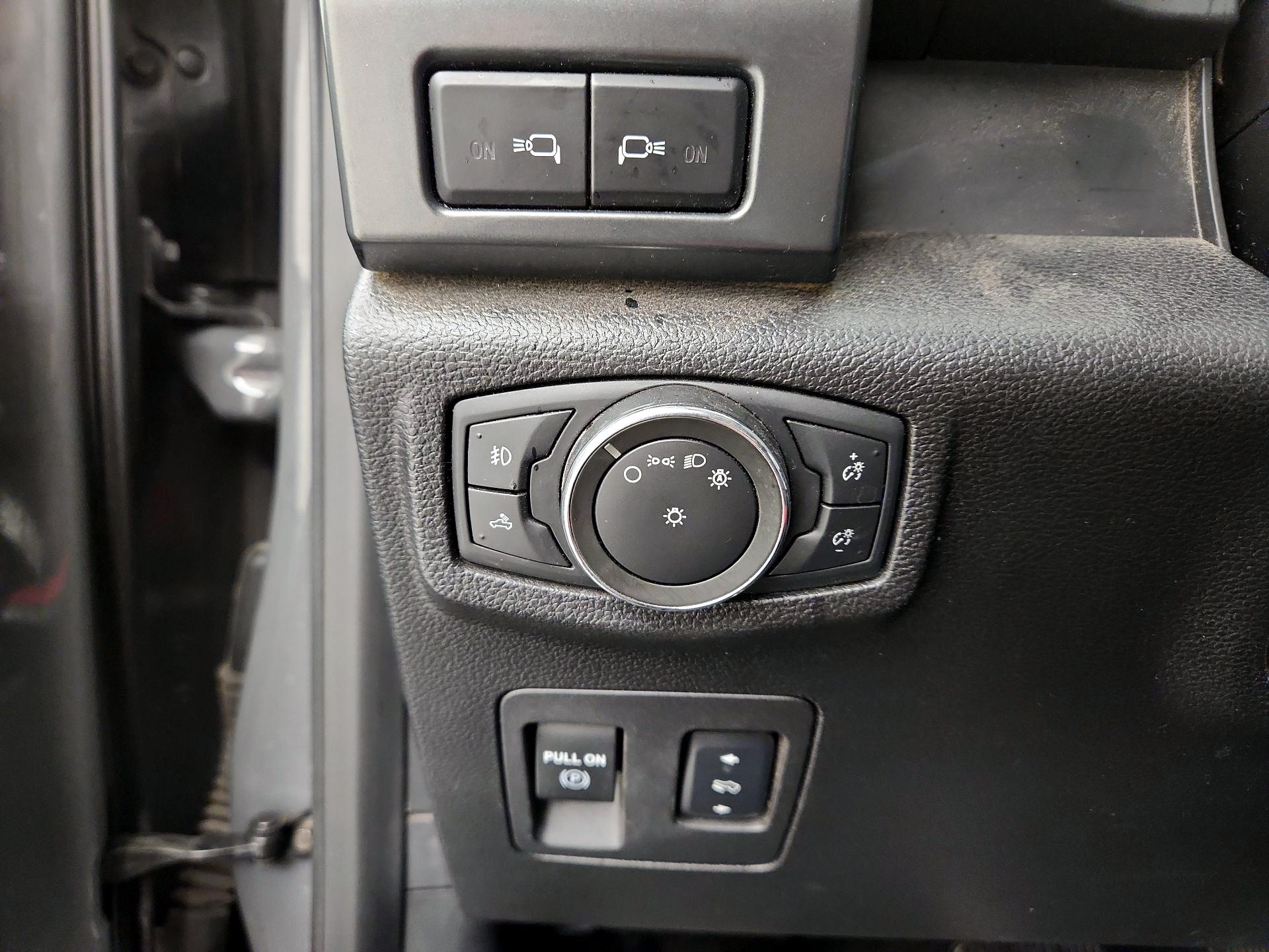 Thumbnail: 2018 Ford F-150 - 13