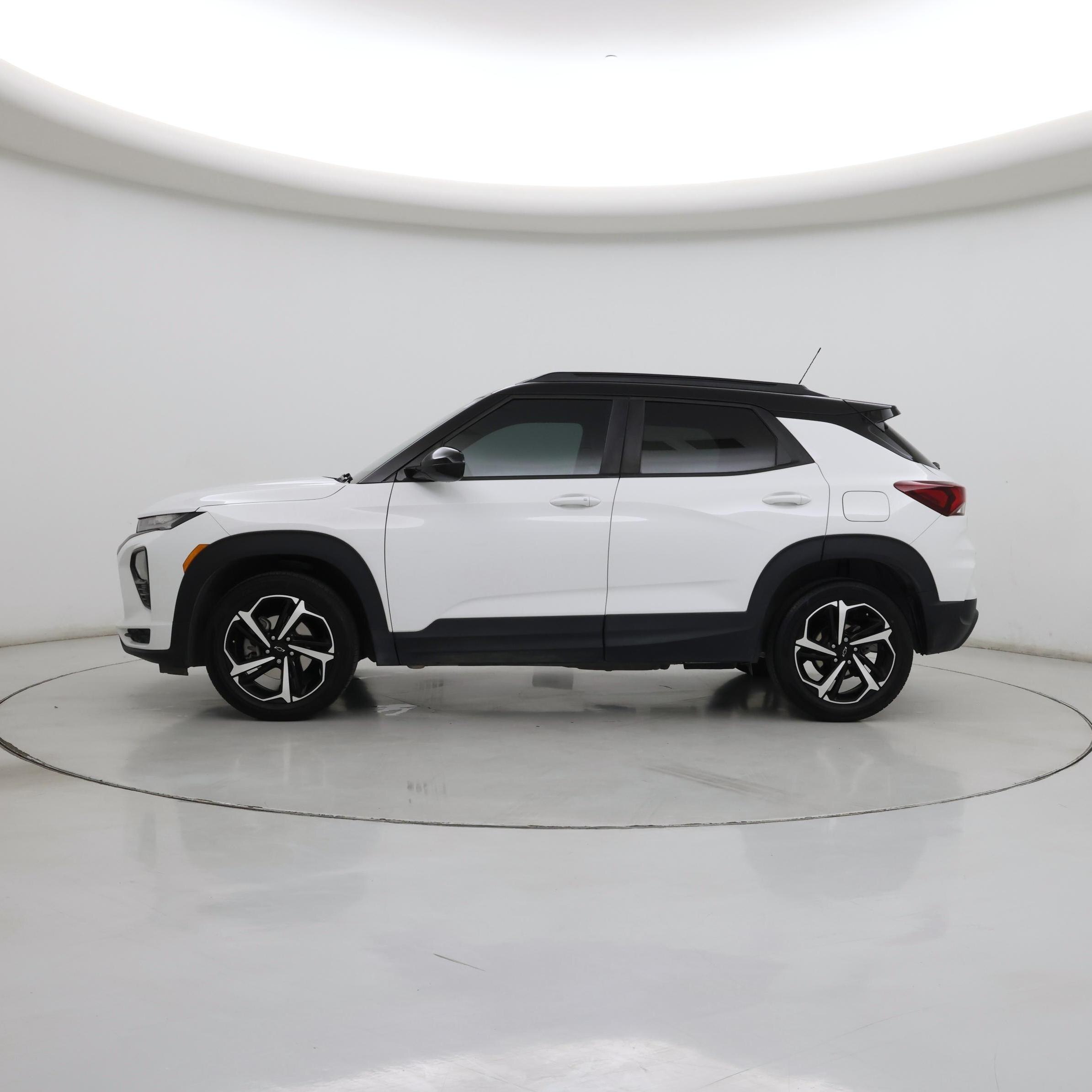 Thumbnail: 2022 Chevrolet TrailBlazer - 3