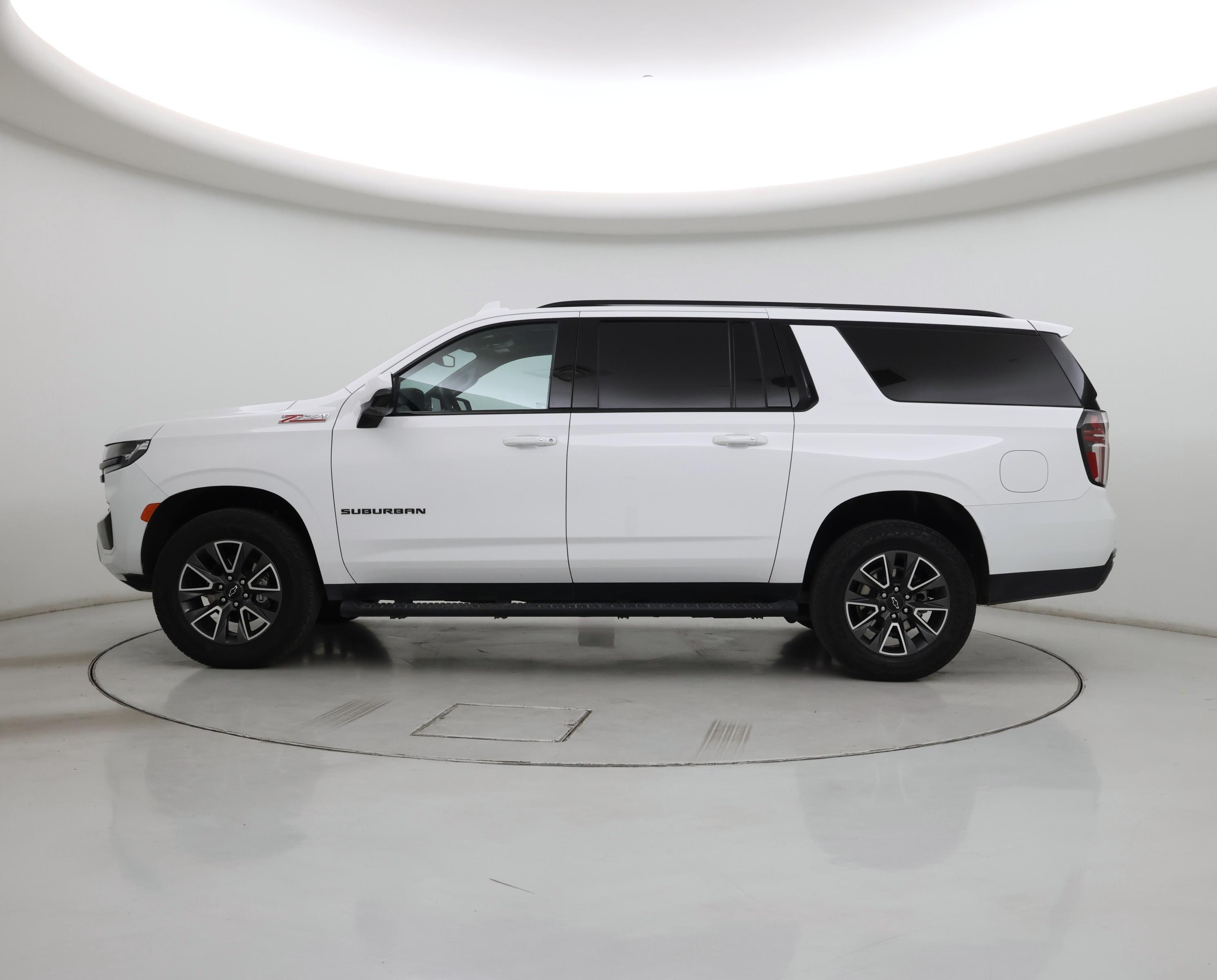 Thumbnail: 2024 Chevrolet Suburban - 3