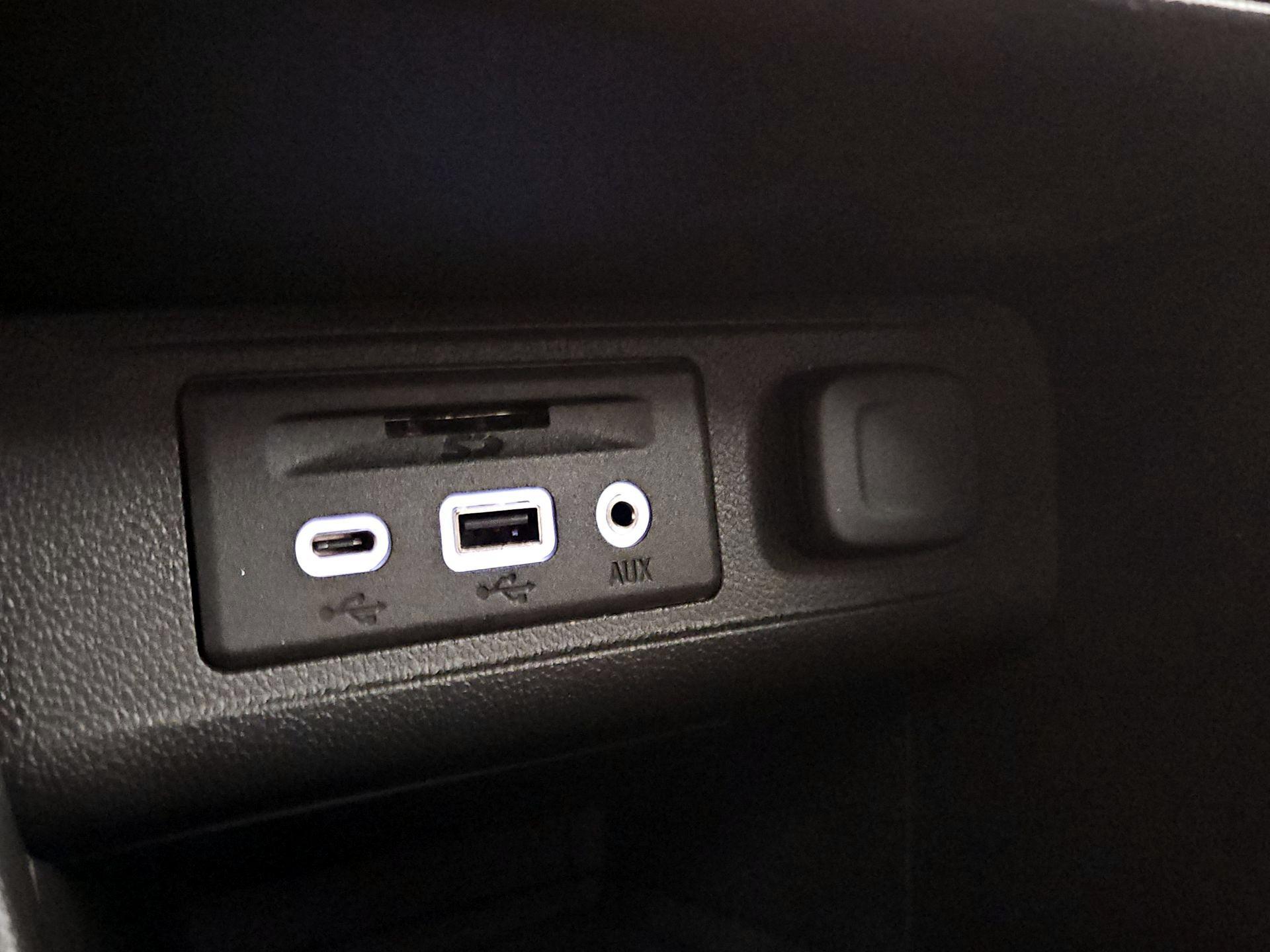 Thumbnail: 2020 Buick Encore GX - 18