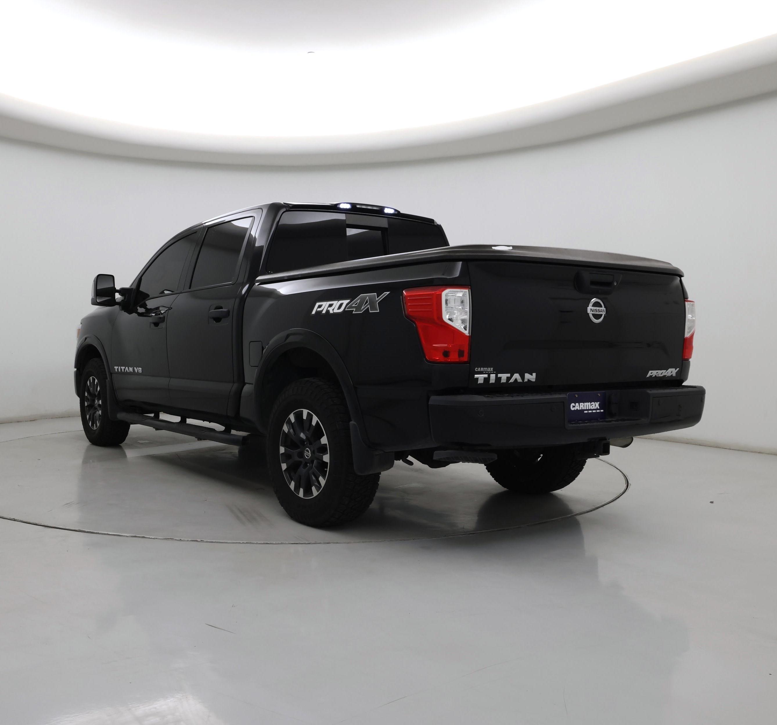 Thumbnail: 2019 Nissan Titan - 2