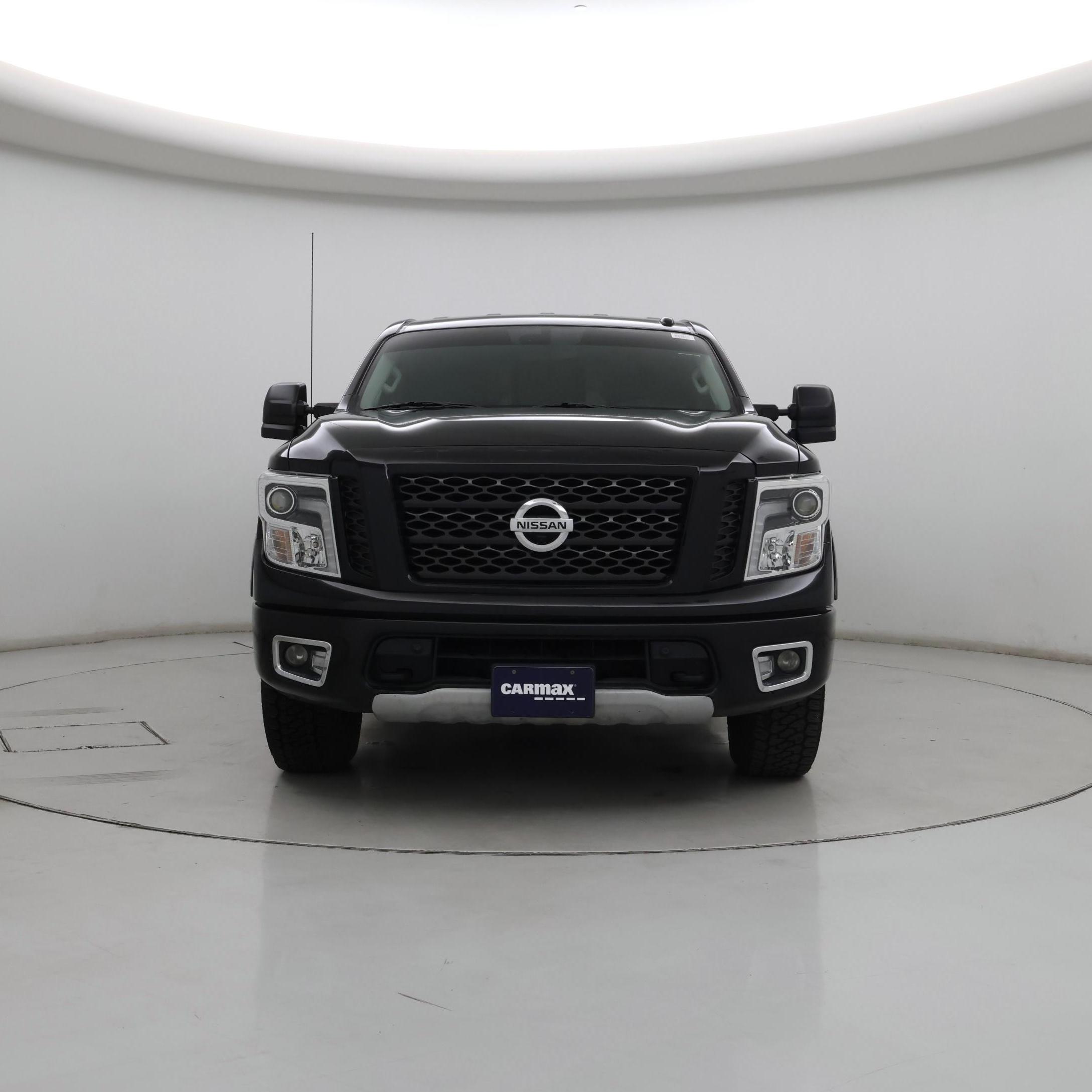 Thumbnail: 2019 Nissan Titan - 5