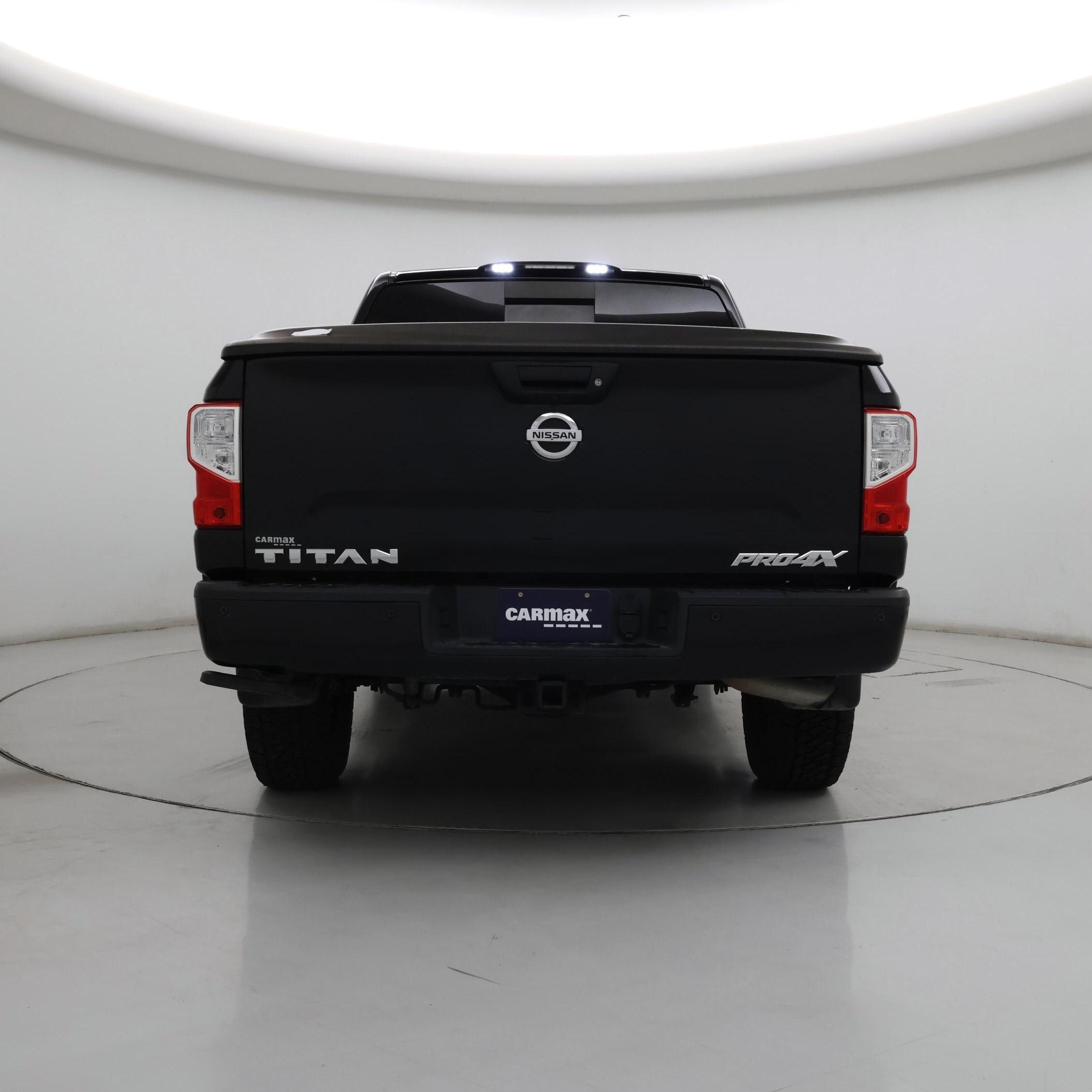 Thumbnail: 2019 Nissan Titan - 6