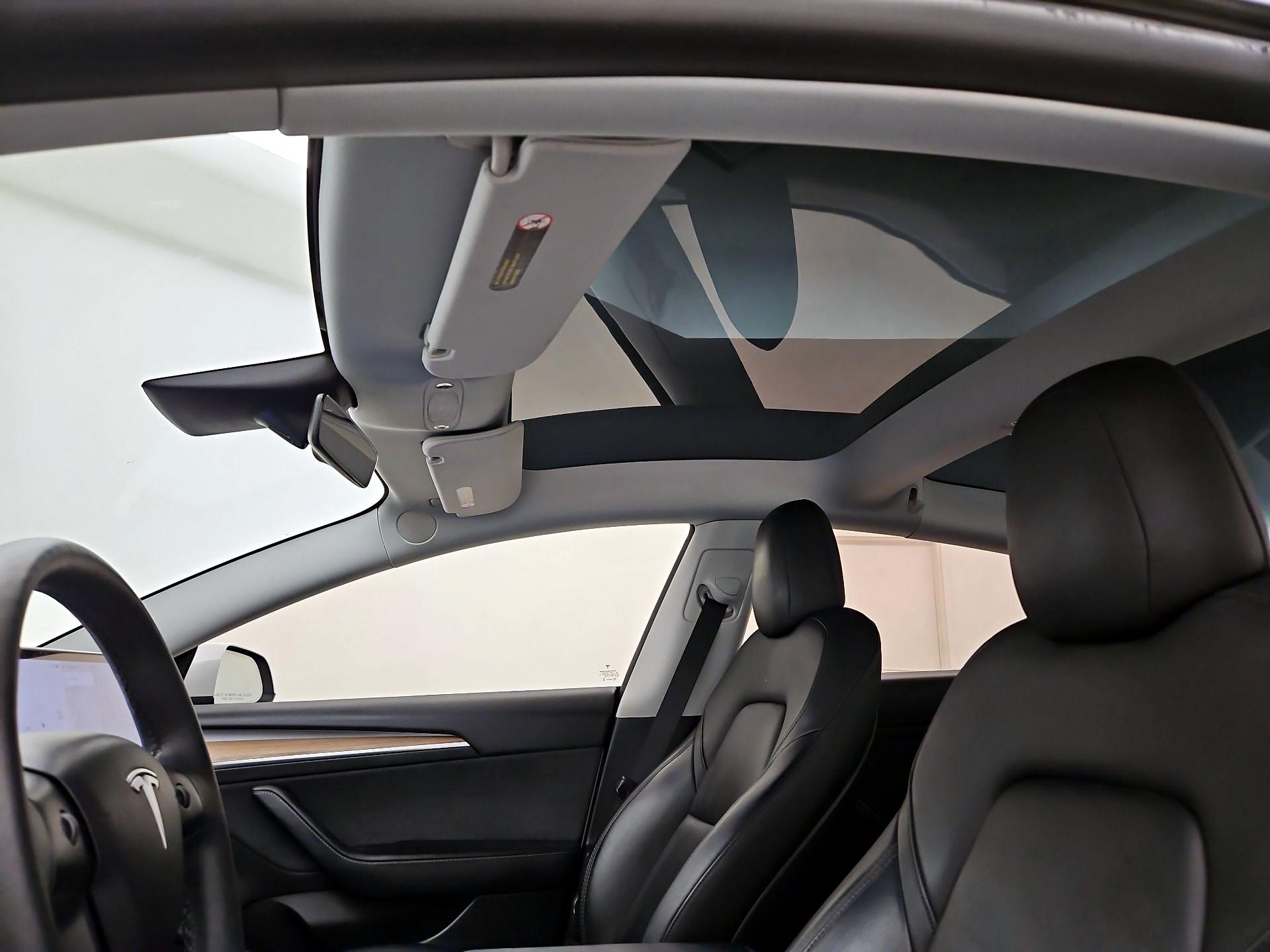 Thumbnail: 2021 Tesla Model 3 - 18