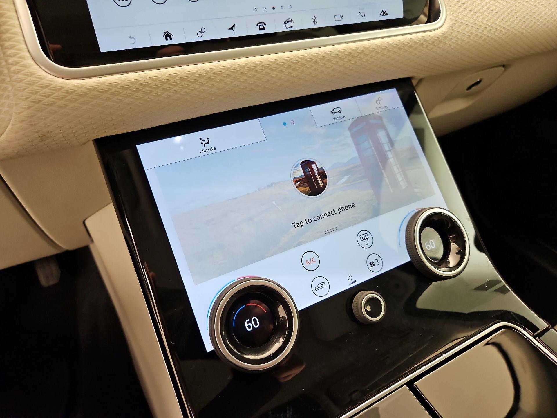 Thumbnail: 2020 Land Rover Range Rover Velar - 17