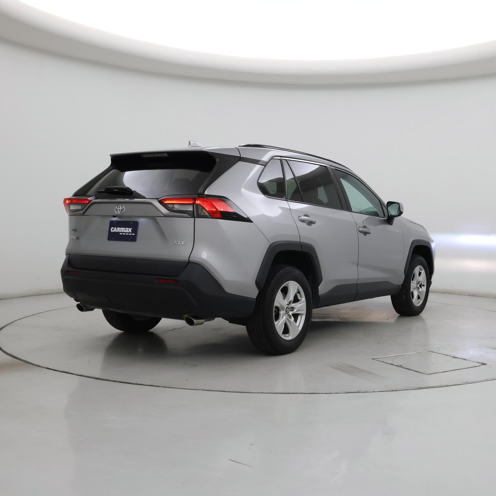 Thumbnail: 2021 Toyota RAV4 - 8