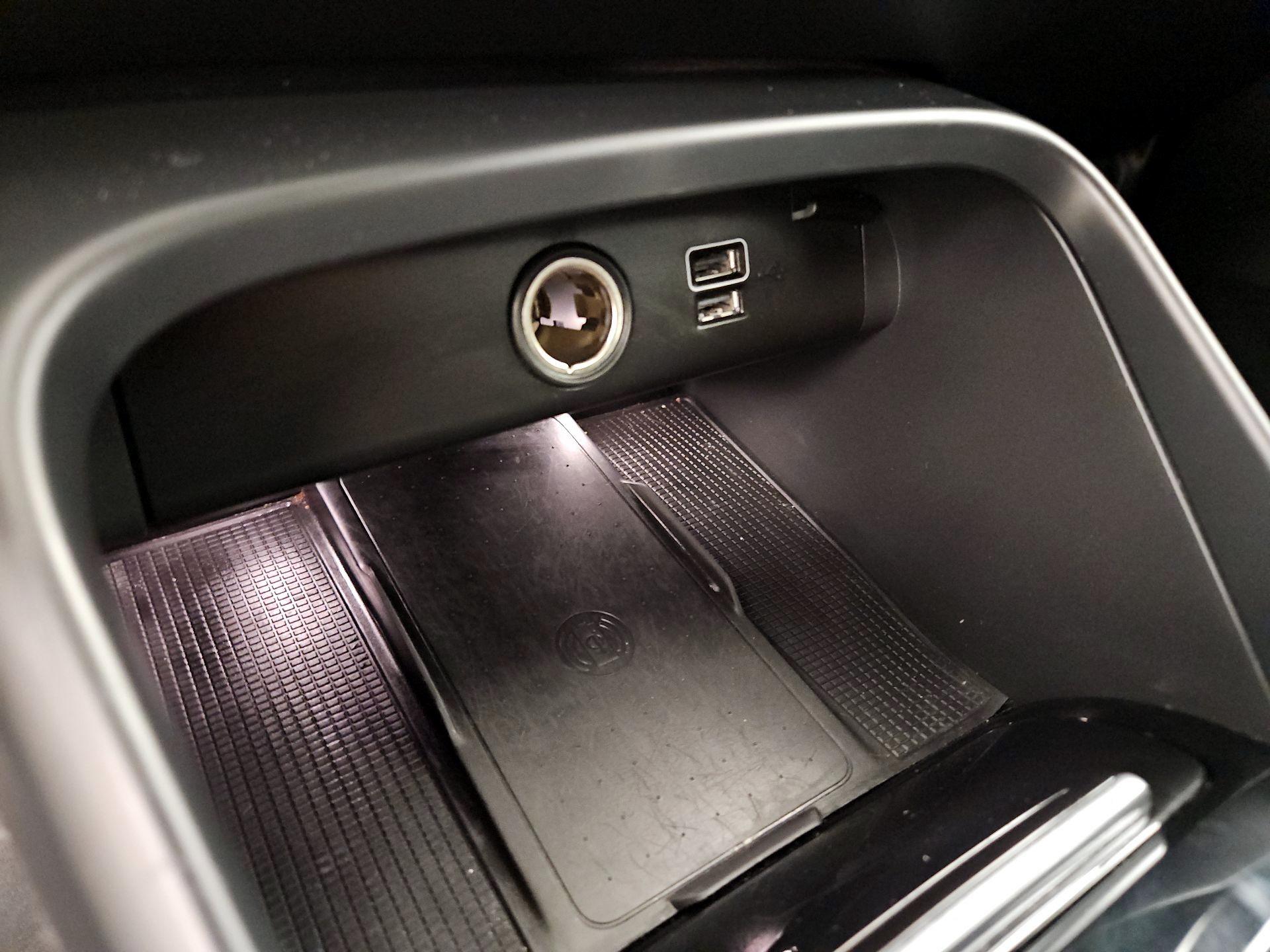 Thumbnail: 2020 Volvo XC40 - 18