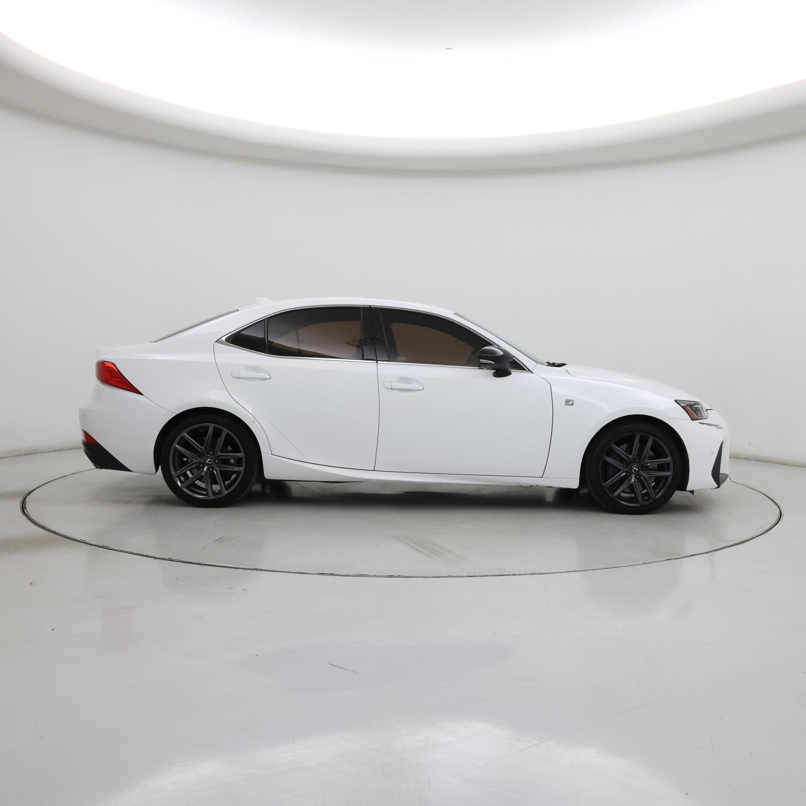 Thumbnail: 2020 Lexus IS - 7