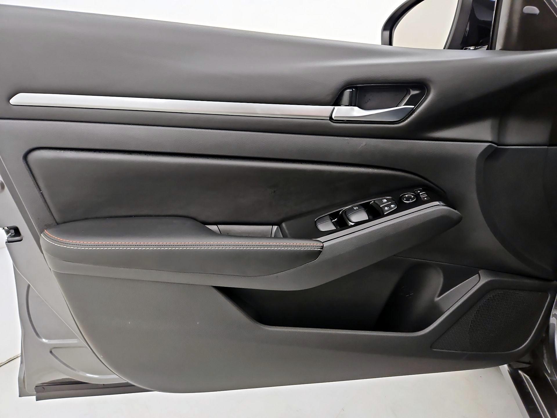 Thumbnail: 2025 Nissan Altima - 12