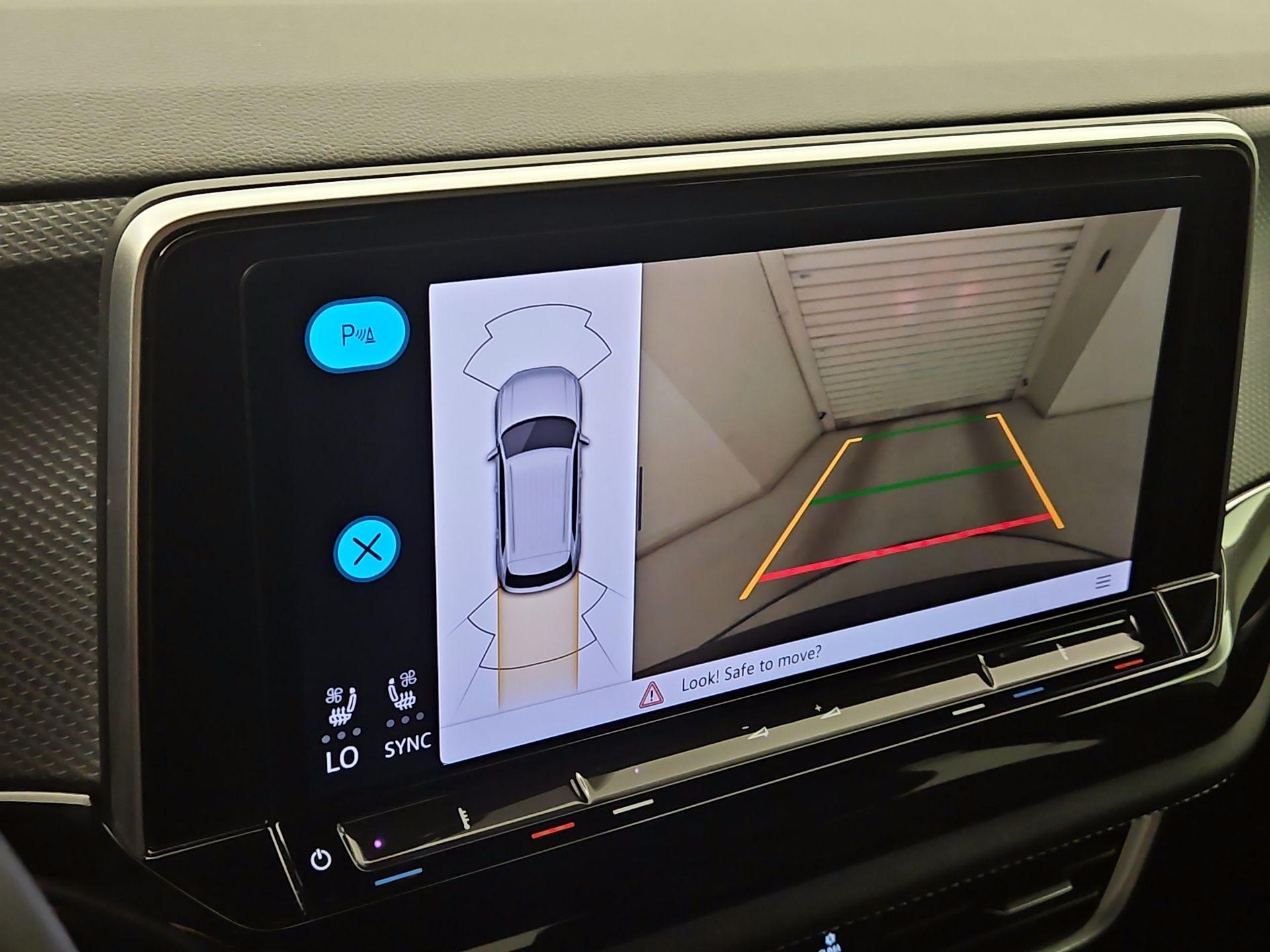 Thumbnail: 2024 Volkswagen Atlas - 15