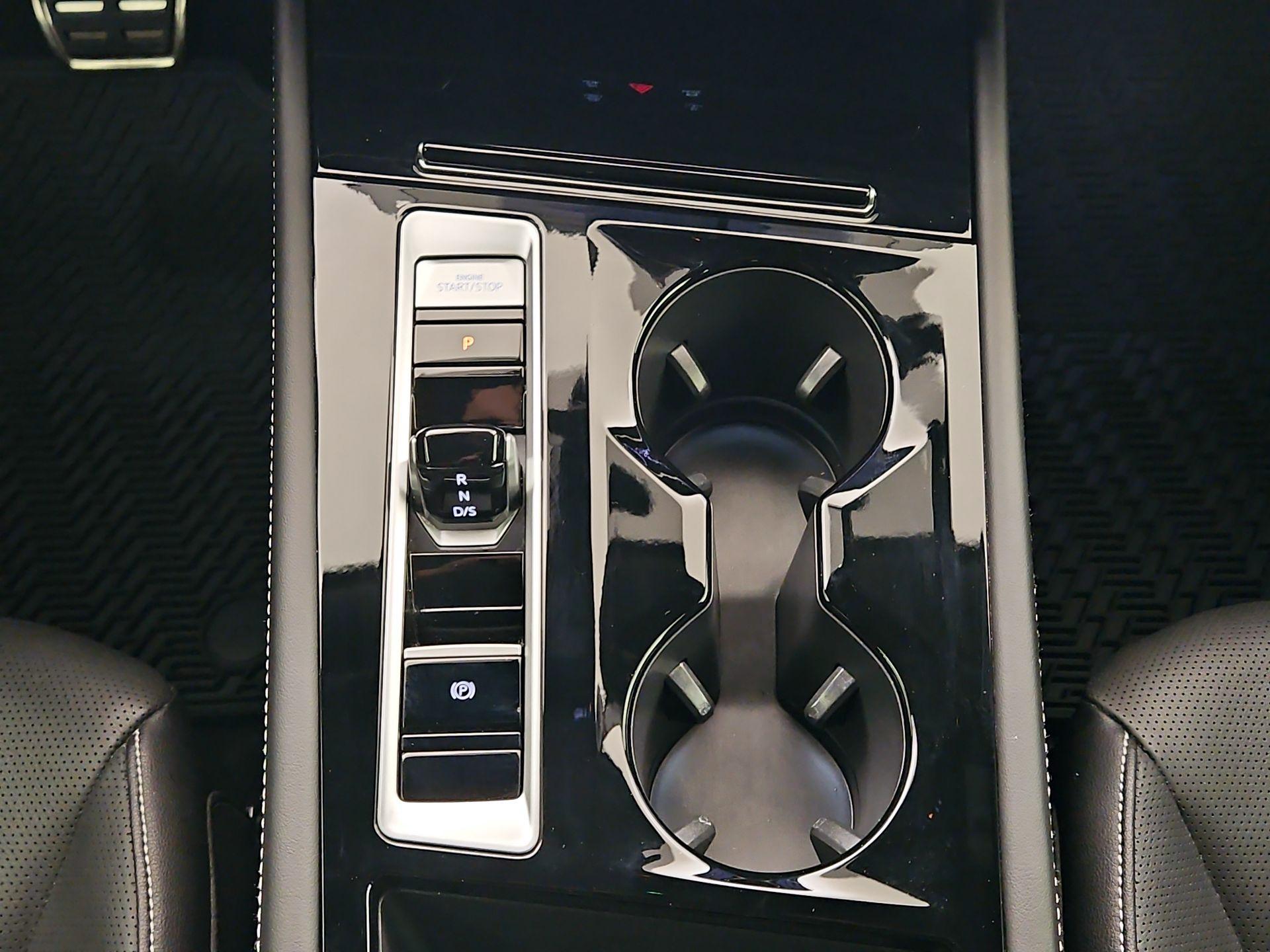 Thumbnail: 2024 Volkswagen Atlas - 18