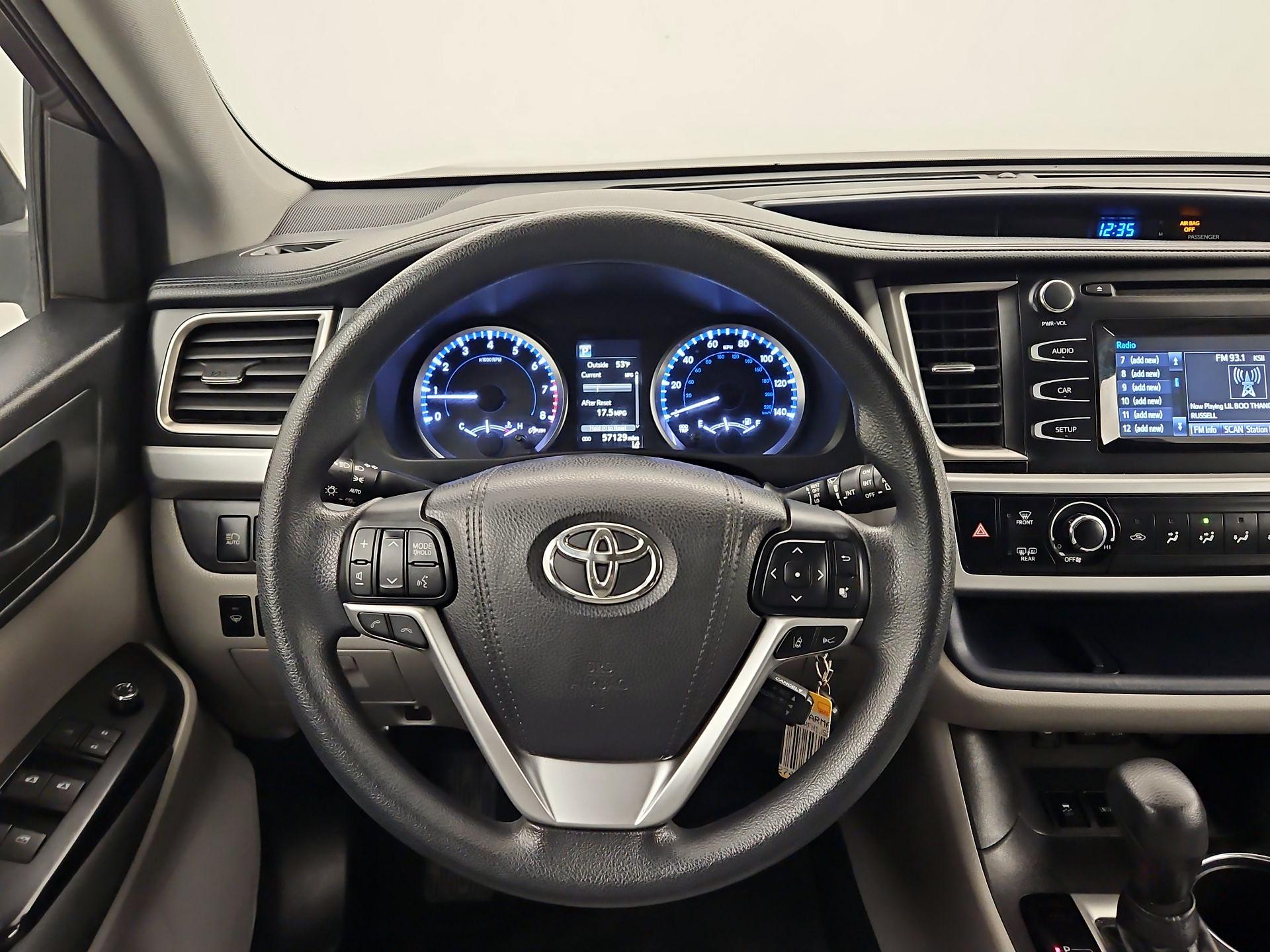 Thumbnail: 2018 Toyota Highlander - 10