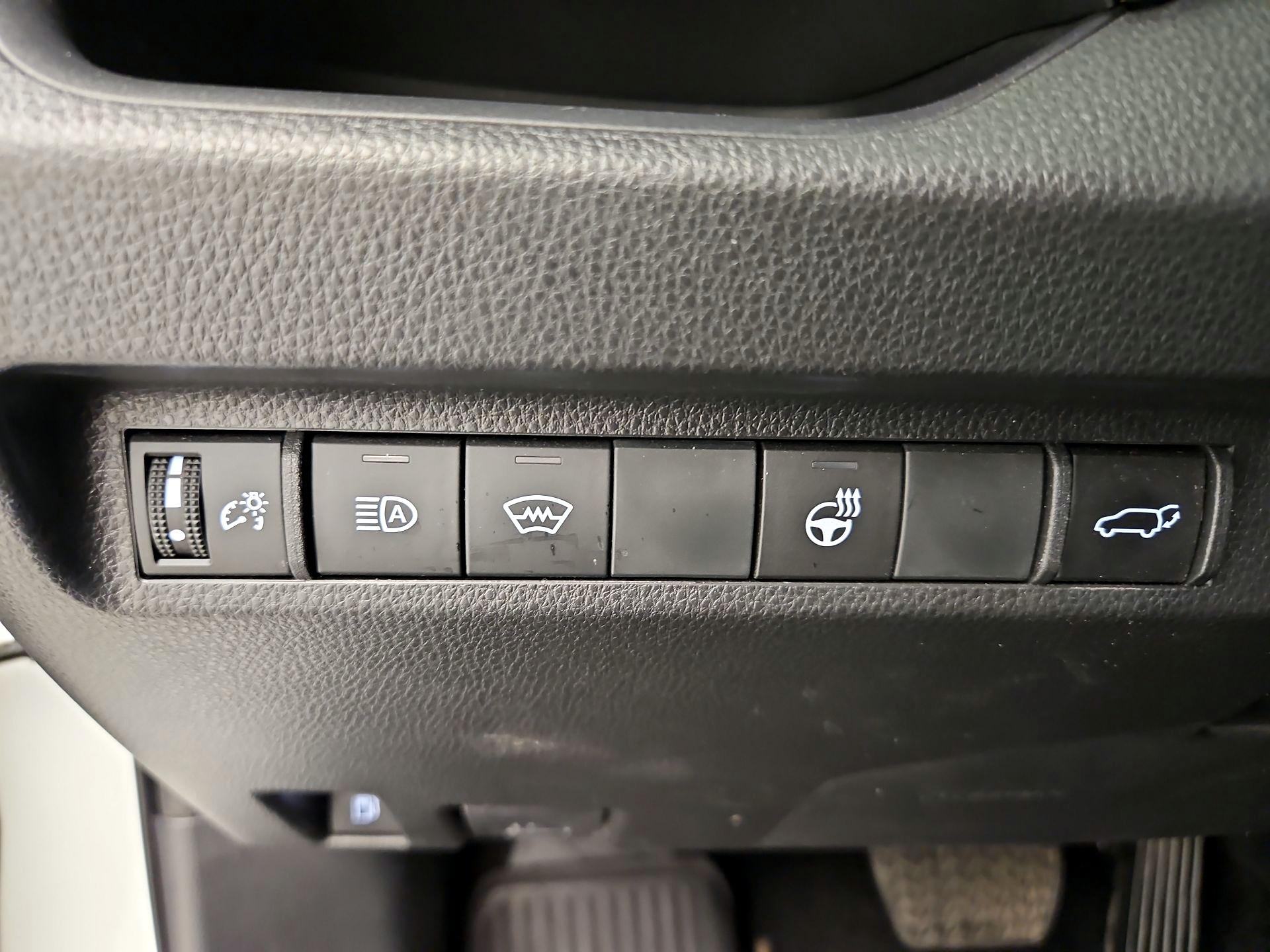 Thumbnail: 2023 Toyota RAV4 - 13