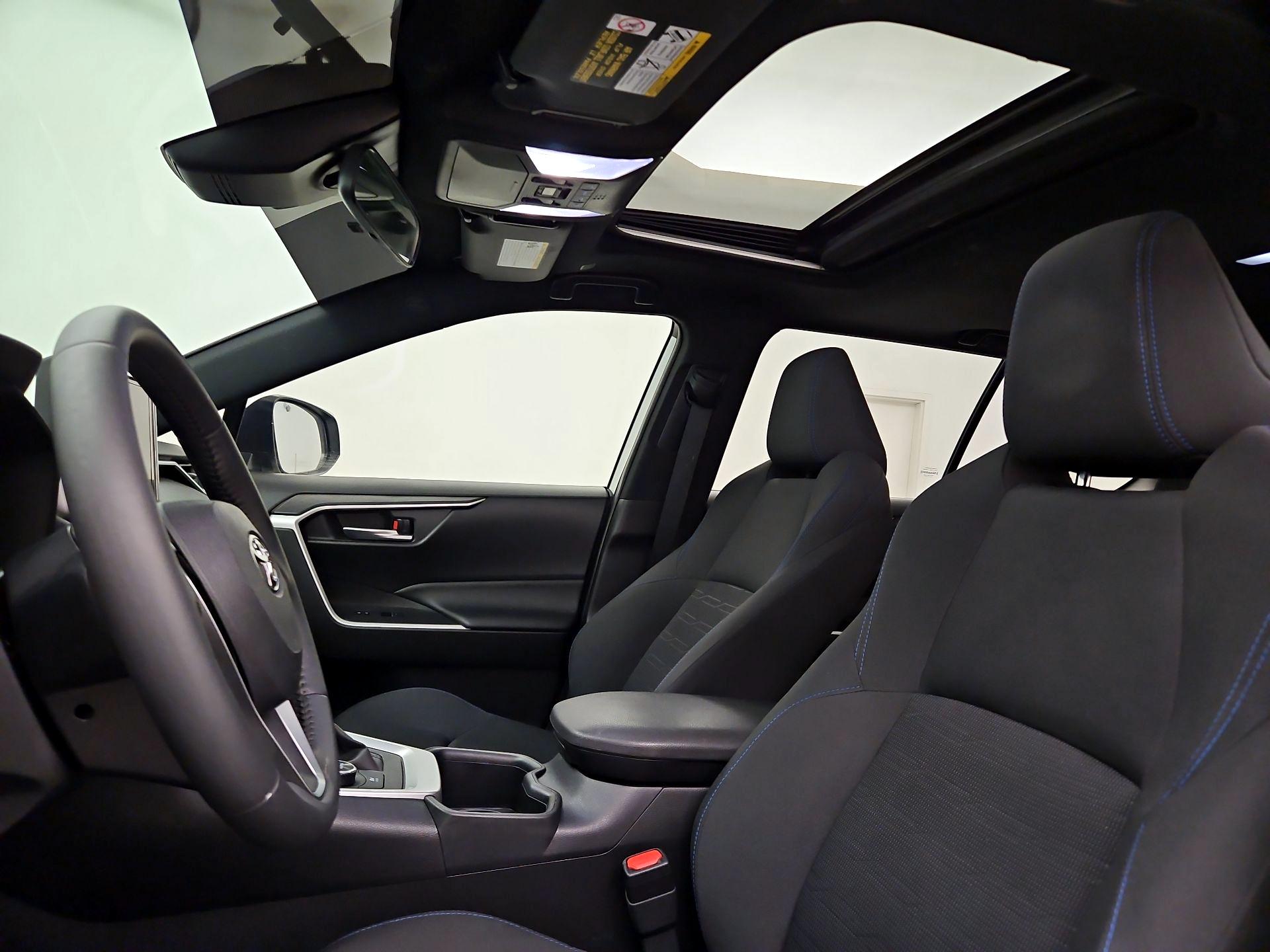 Thumbnail: 2023 Toyota RAV4 - 19