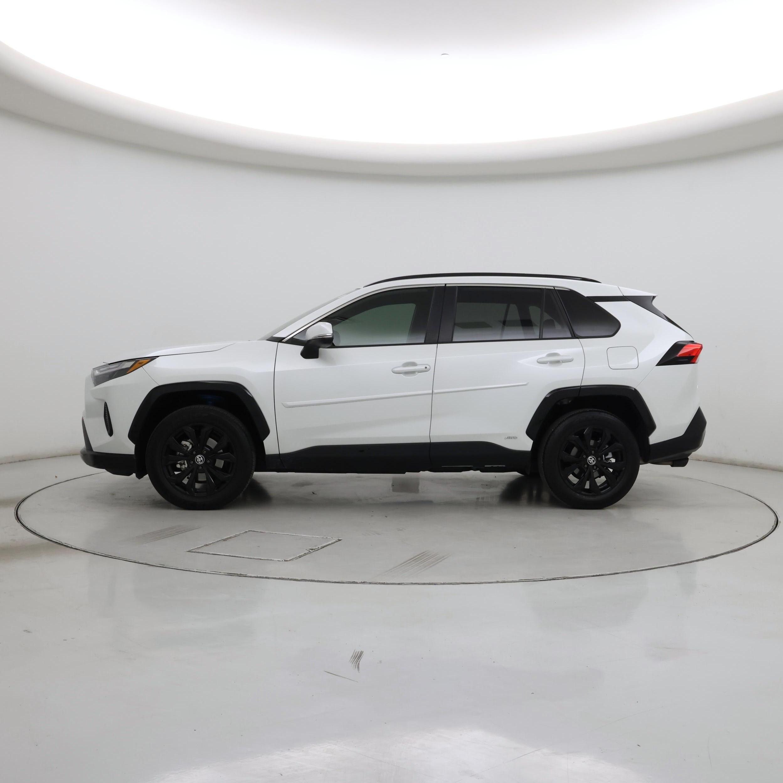 Thumbnail: 2023 Toyota RAV4 - 3