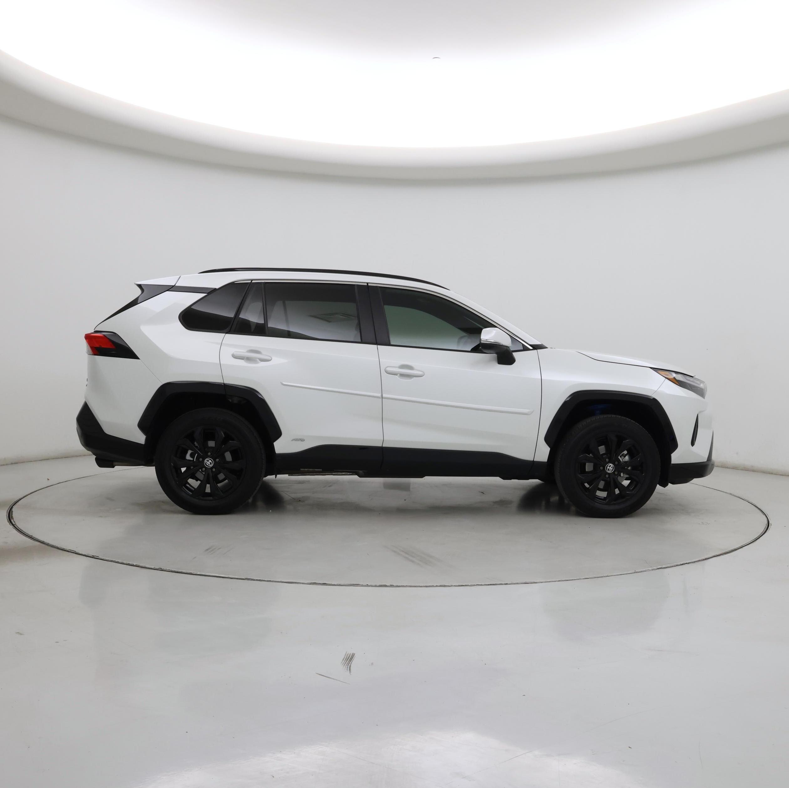 Thumbnail: 2023 Toyota RAV4 - 7