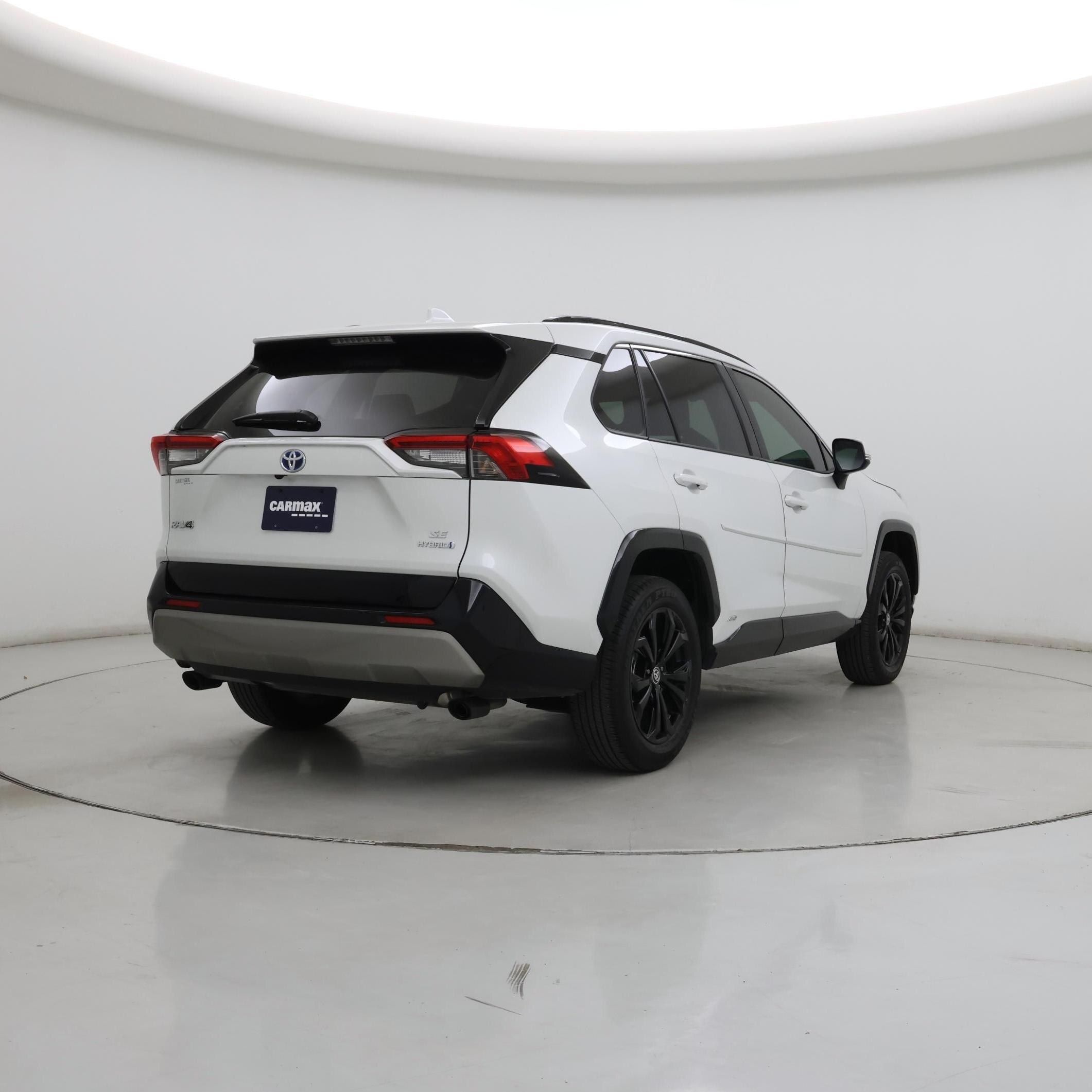 Thumbnail: 2023 Toyota RAV4 - 8