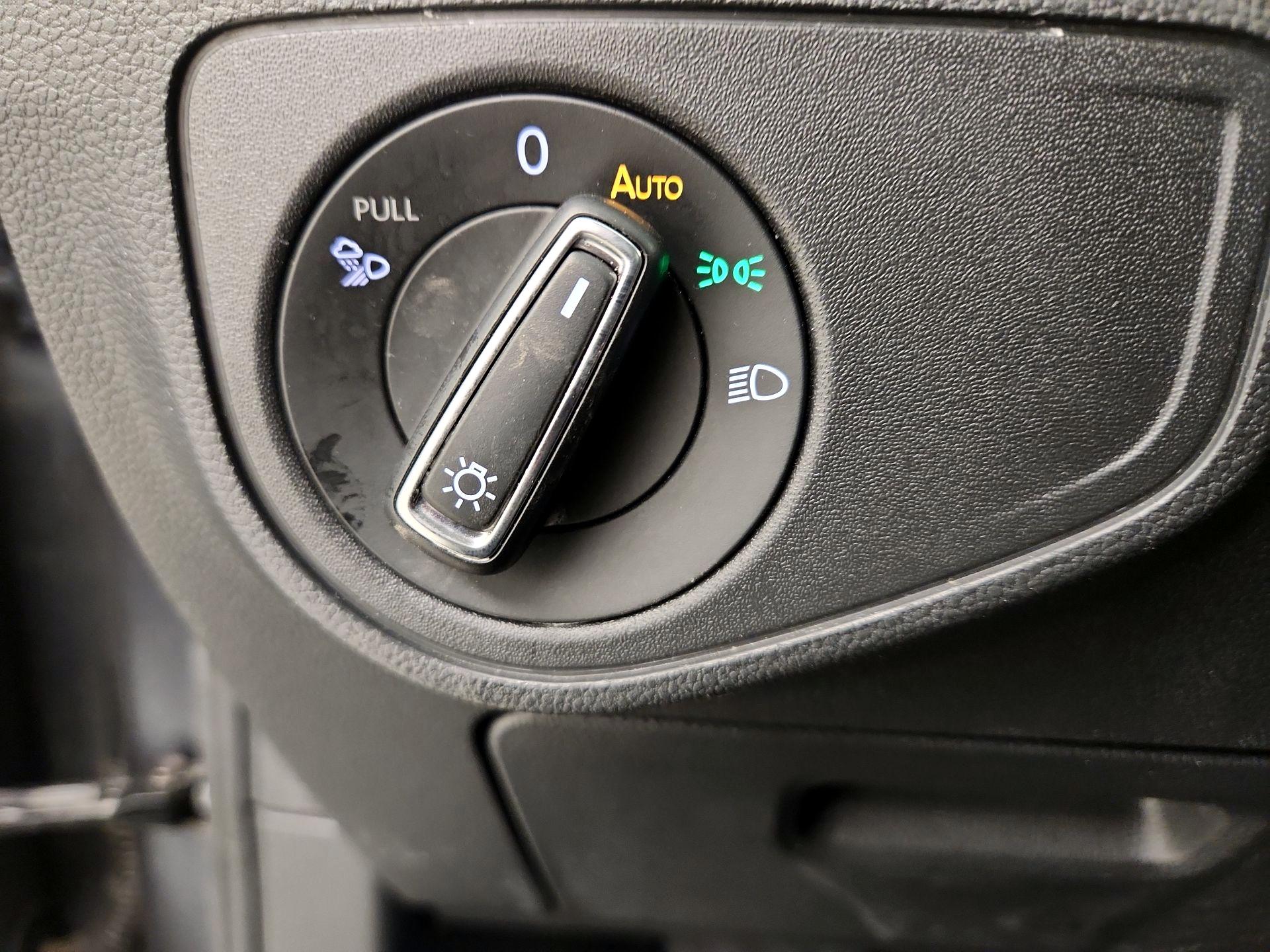 Thumbnail: 2021 Volkswagen Atlas - 13