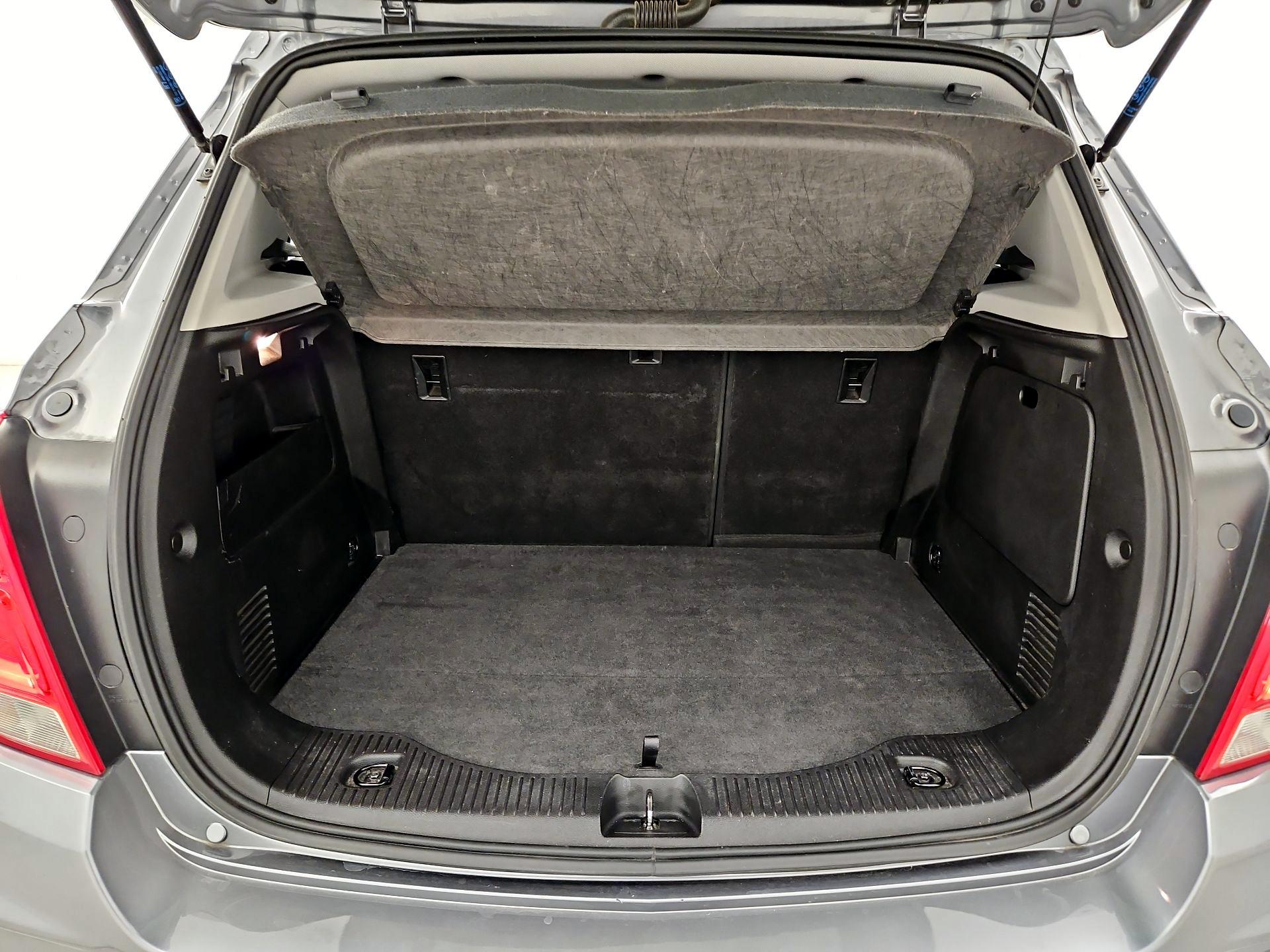 Thumbnail: 2020 Chevrolet Trax - 20