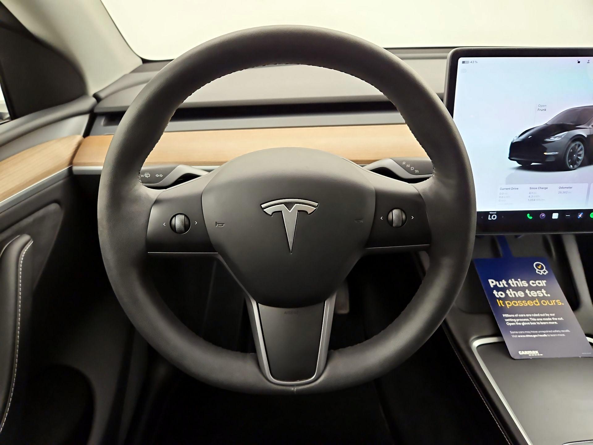 Thumbnail: 2023 Tesla Model Y - 10