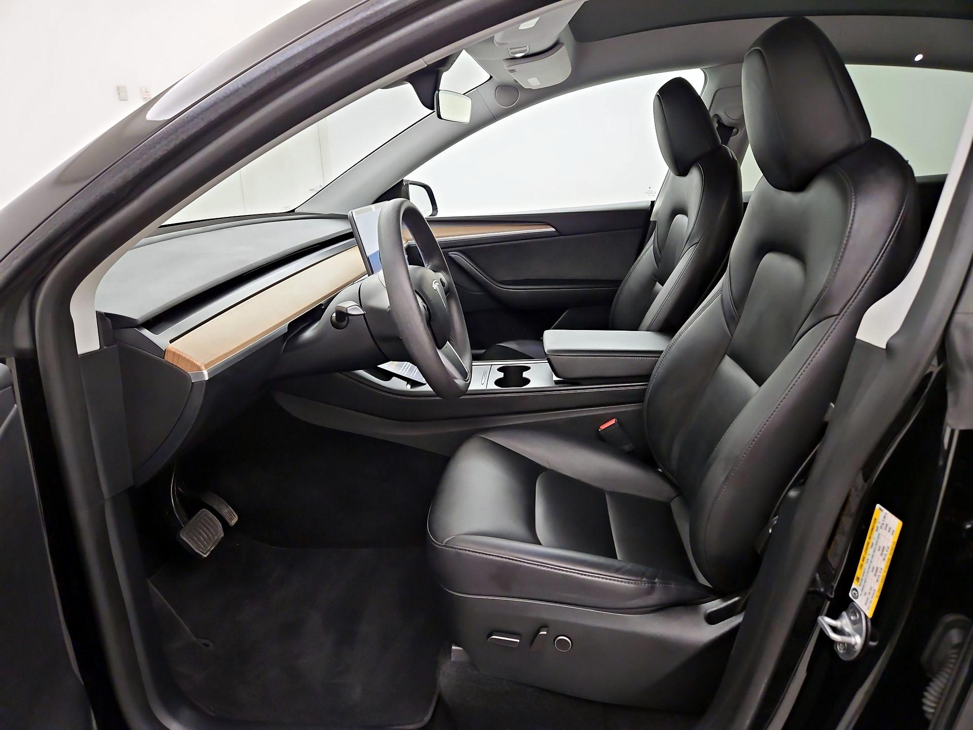 Thumbnail: 2023 Tesla Model Y - 11