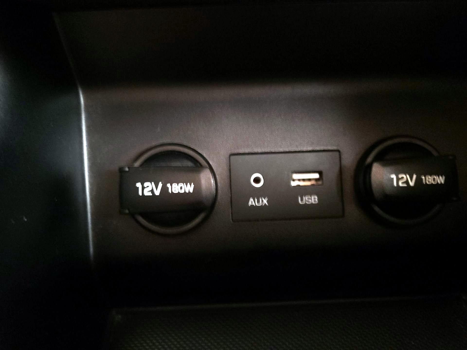 Thumbnail: 2019 Hyundai Elantra - 18