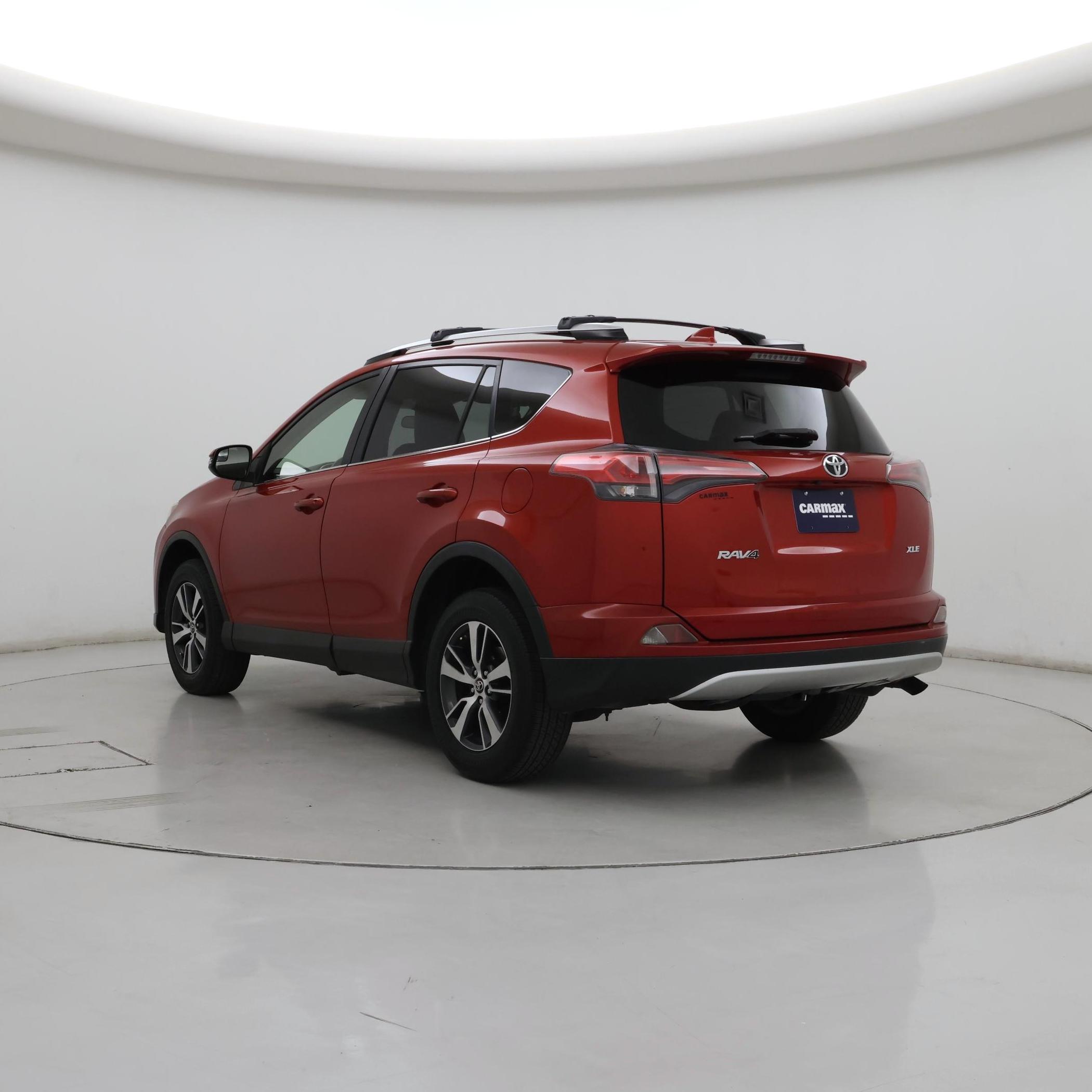 Thumbnail: 2016 Toyota RAV4 - 2