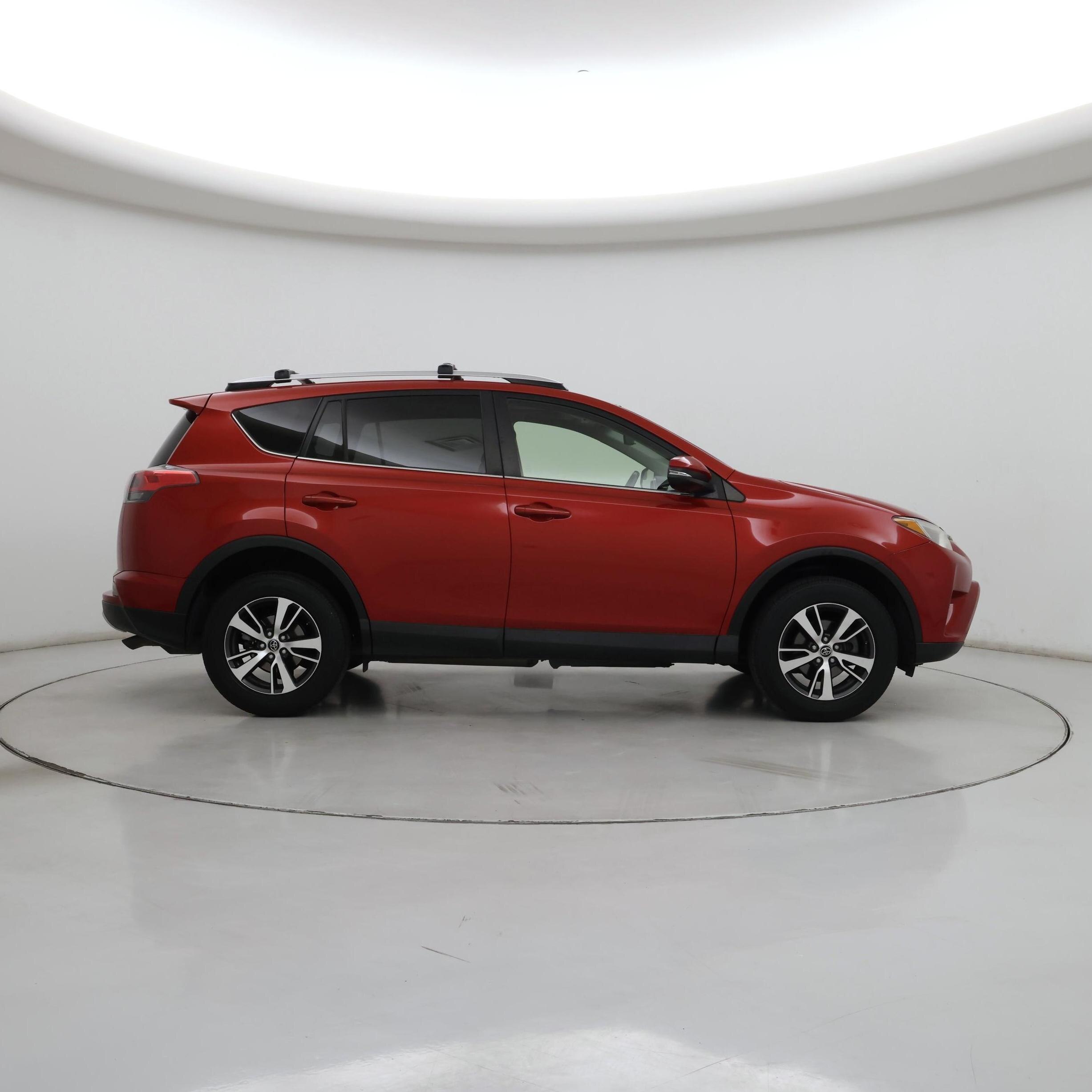 Thumbnail: 2016 Toyota RAV4 - 7