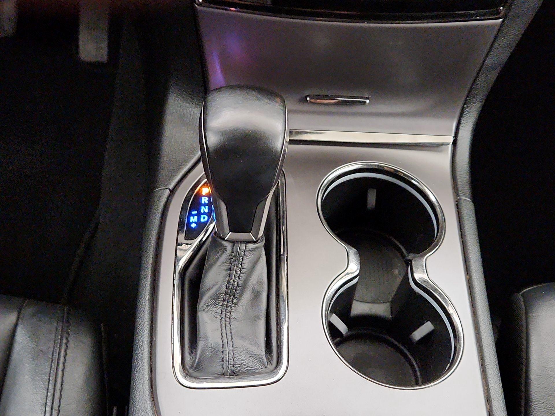 Thumbnail: 2020 Jeep Grand Cherokee - 18