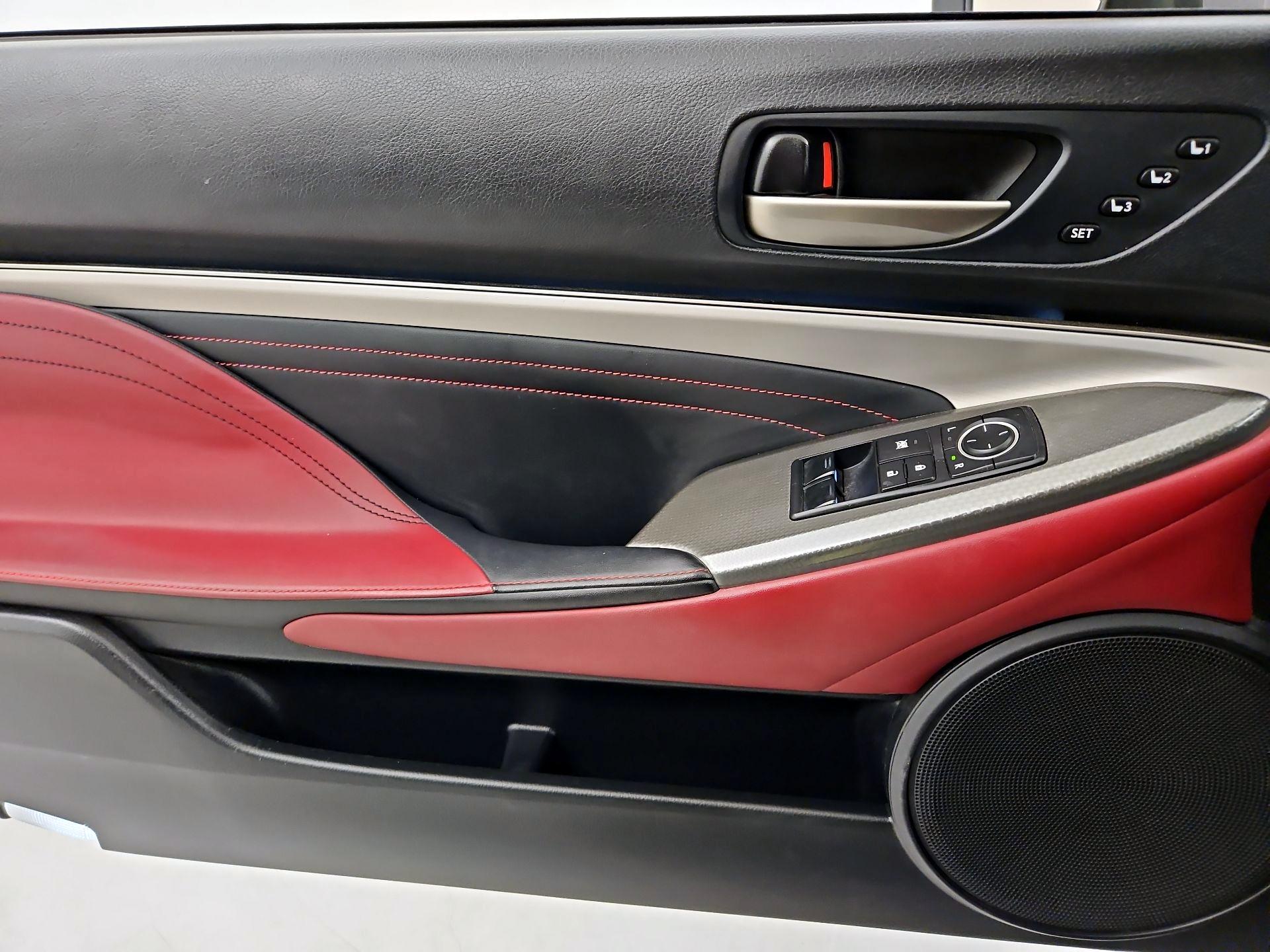 Thumbnail: 2016 Lexus RC - 12