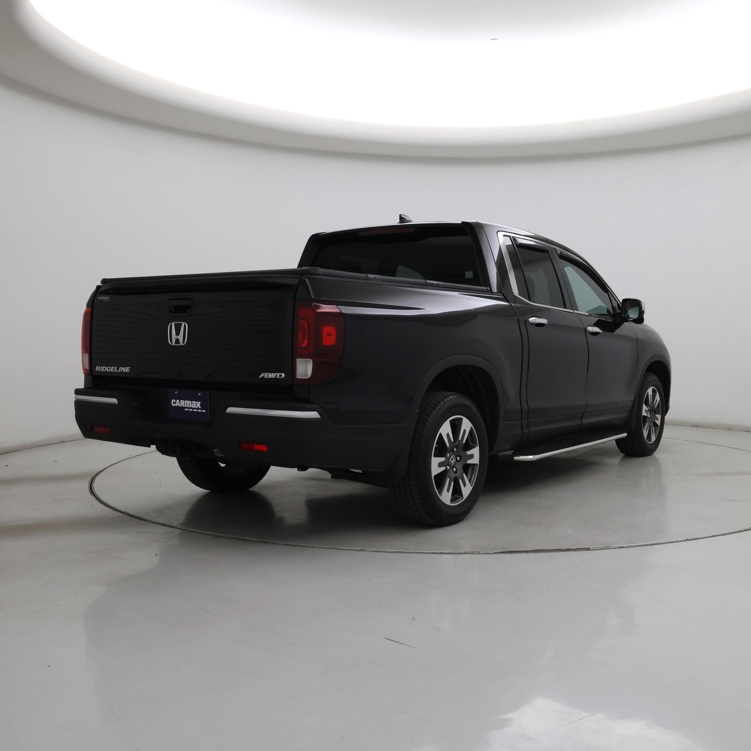 Thumbnail: 2017 Honda Ridgeline - 8