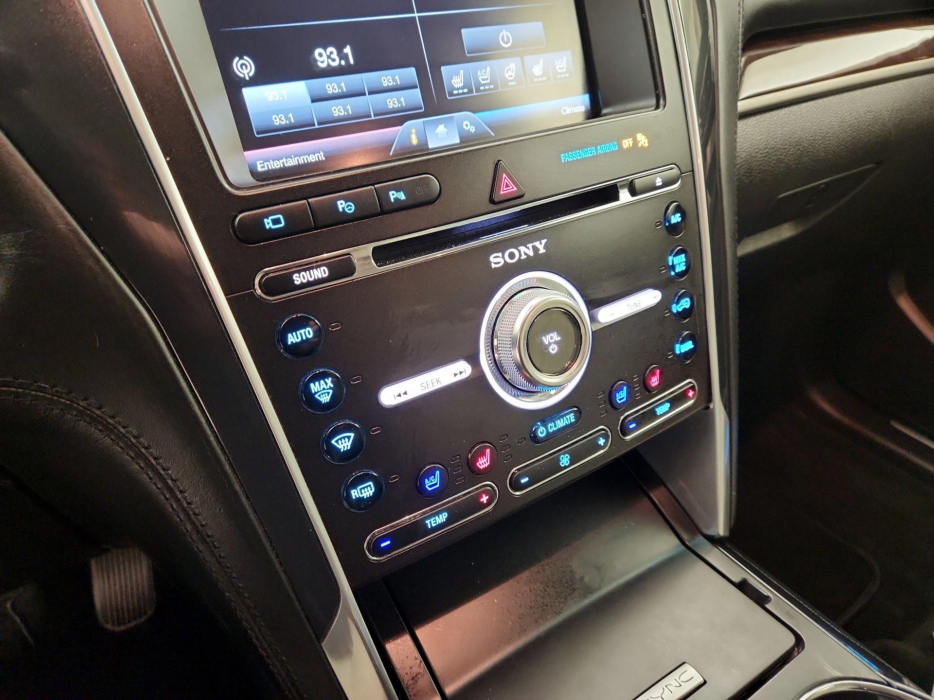 Thumbnail: 2016 Ford Explorer - 17