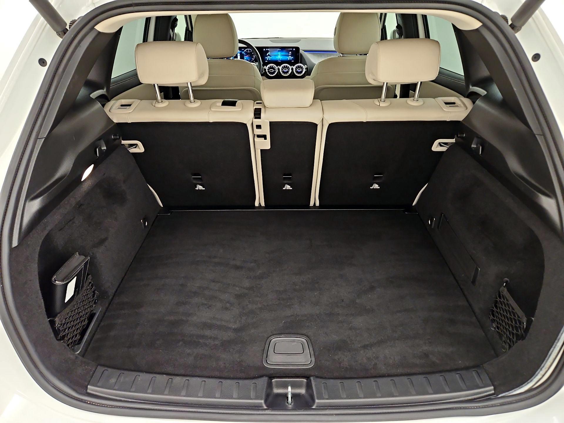 Thumbnail: 2021 Mercedes-Benz GLA - 20