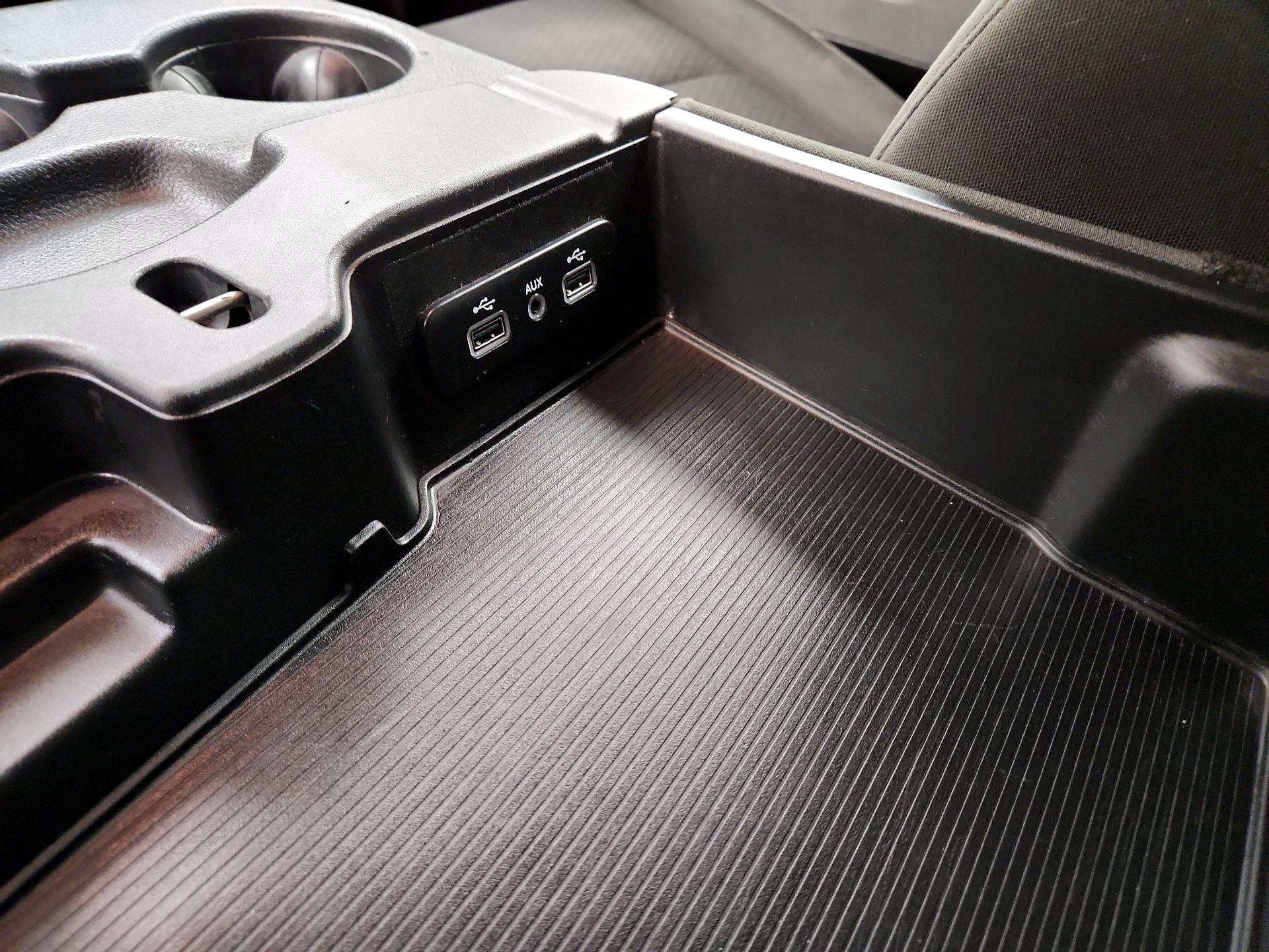 Thumbnail: 2019 RAM 1500 Classic - 18