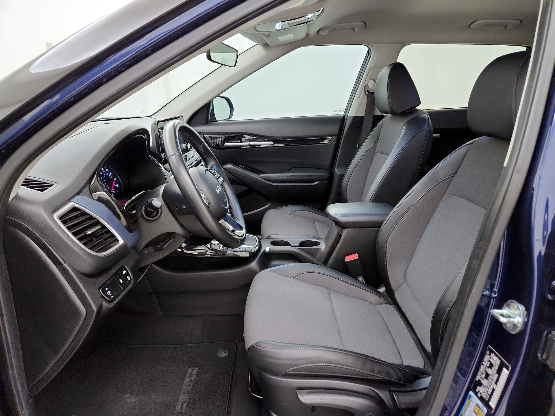 Thumbnail: 2023 Kia Seltos - 11