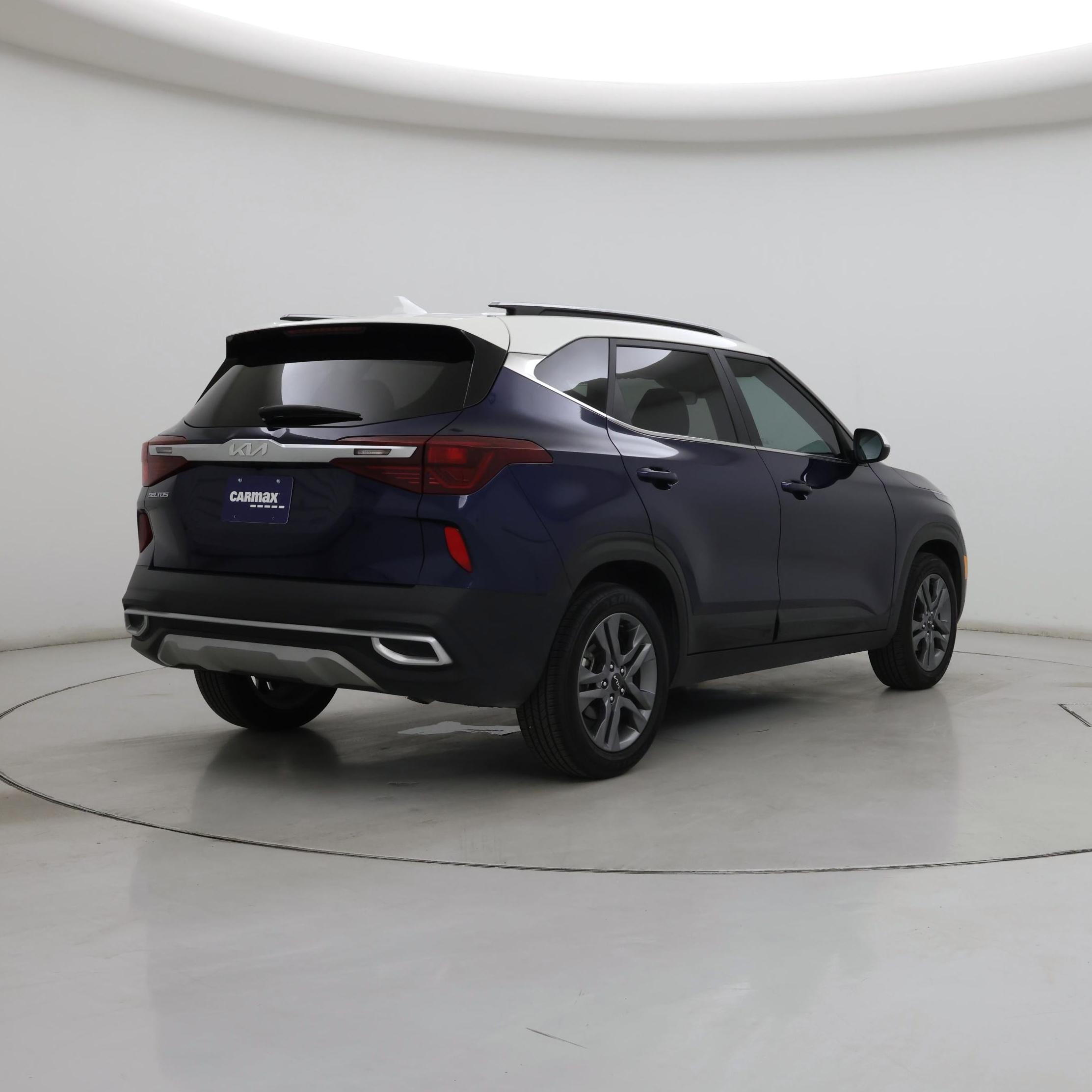 Thumbnail: 2023 Kia Seltos - 8