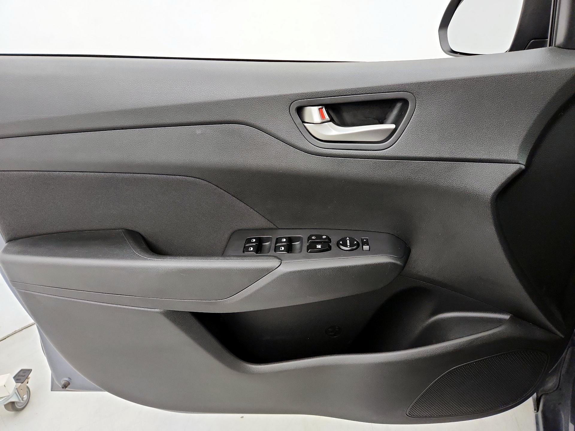 Thumbnail: 2020 Hyundai Accent - 12