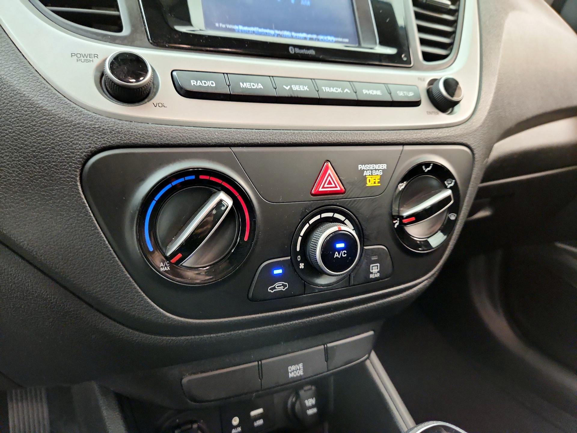 Thumbnail: 2020 Hyundai Accent - 16