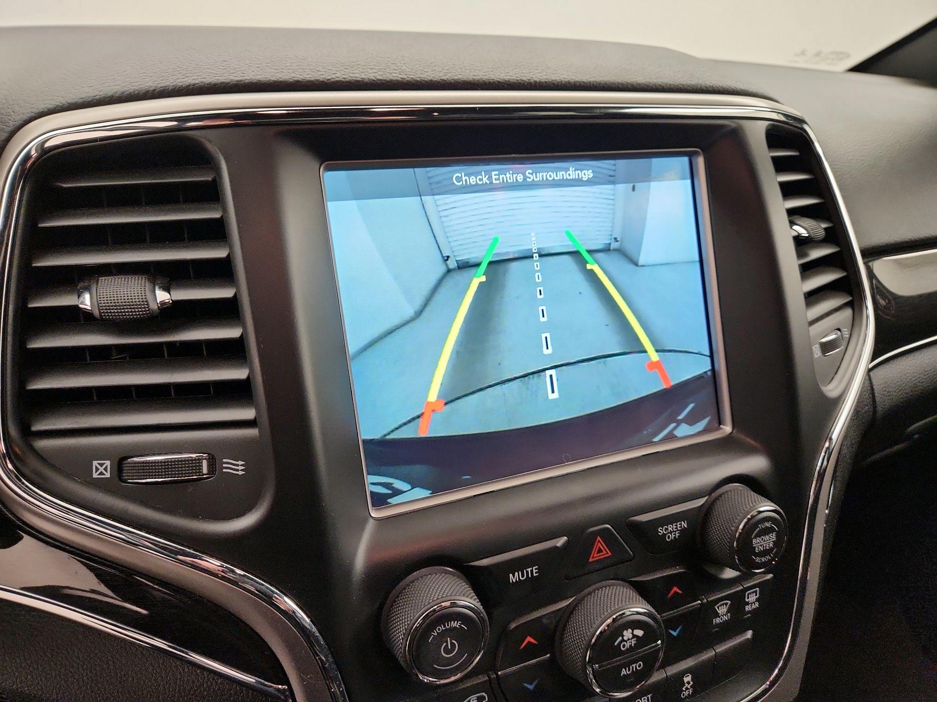 Thumbnail: 2018 Jeep Grand Cherokee - 15